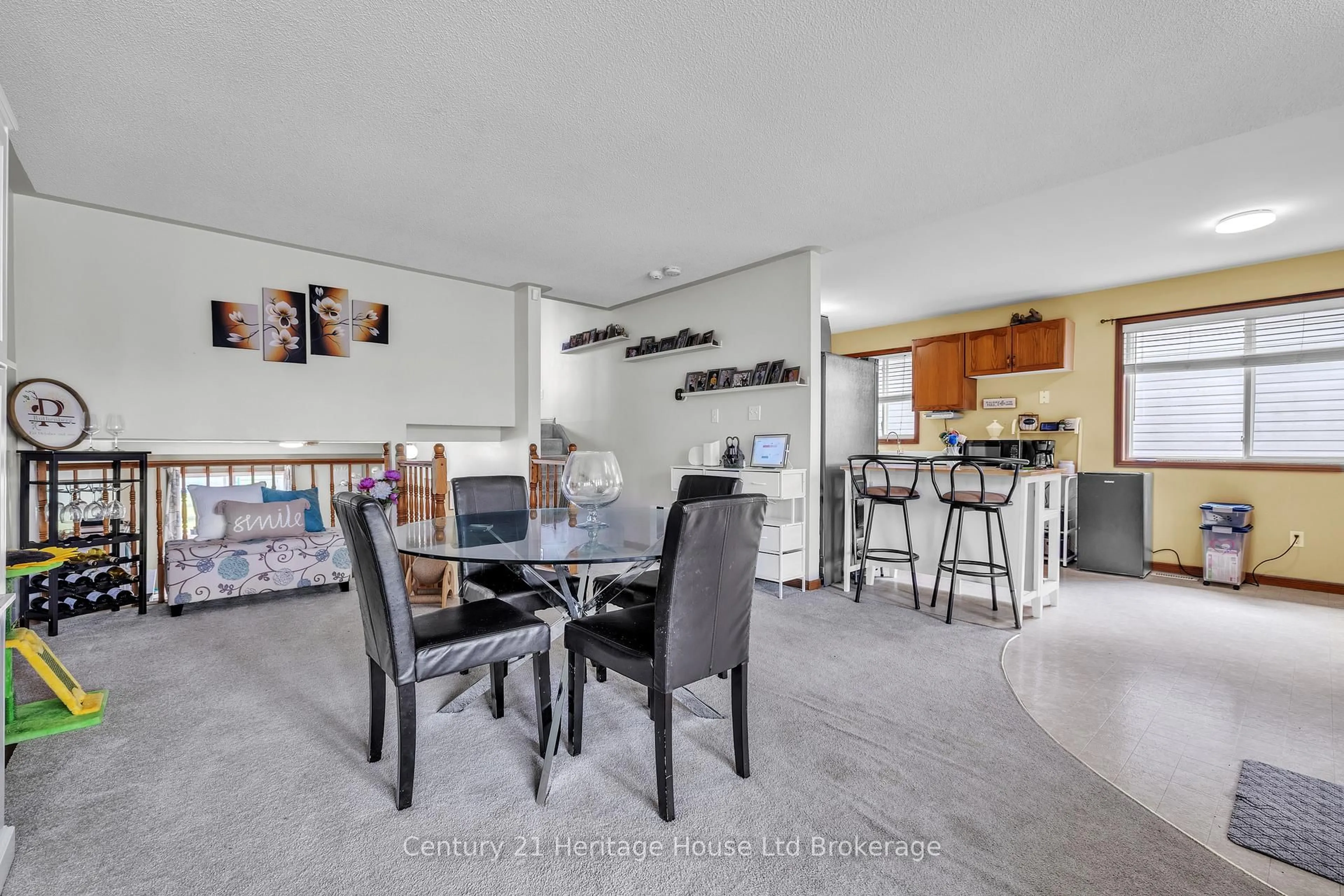 Living room with furniture, unknown for 7 Kara Lane, Tillsonburg Ontario N4G 5M2
