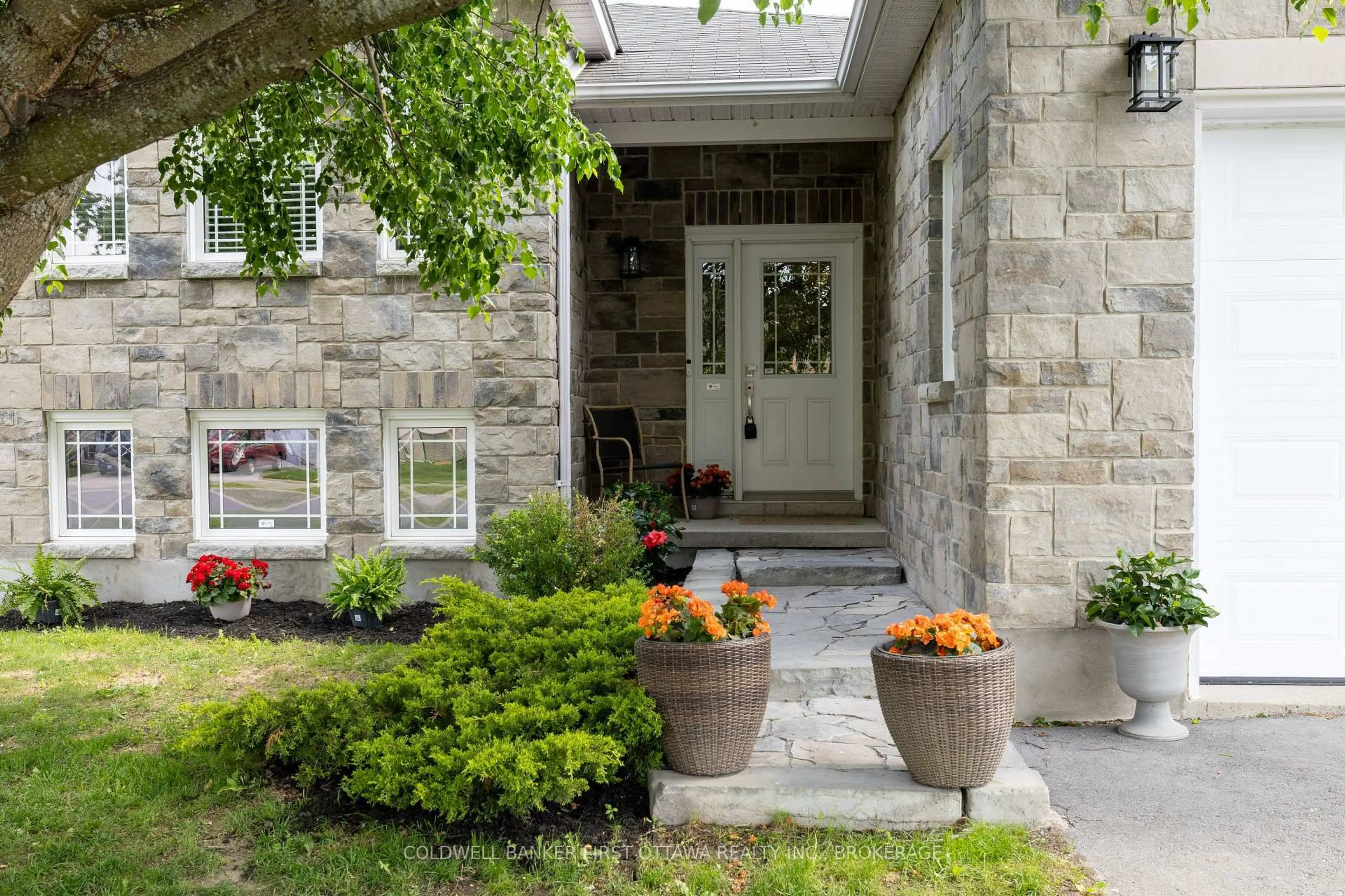 Unknown for 1346 Sierra Ave, Kingston Ontario K7P 0B6