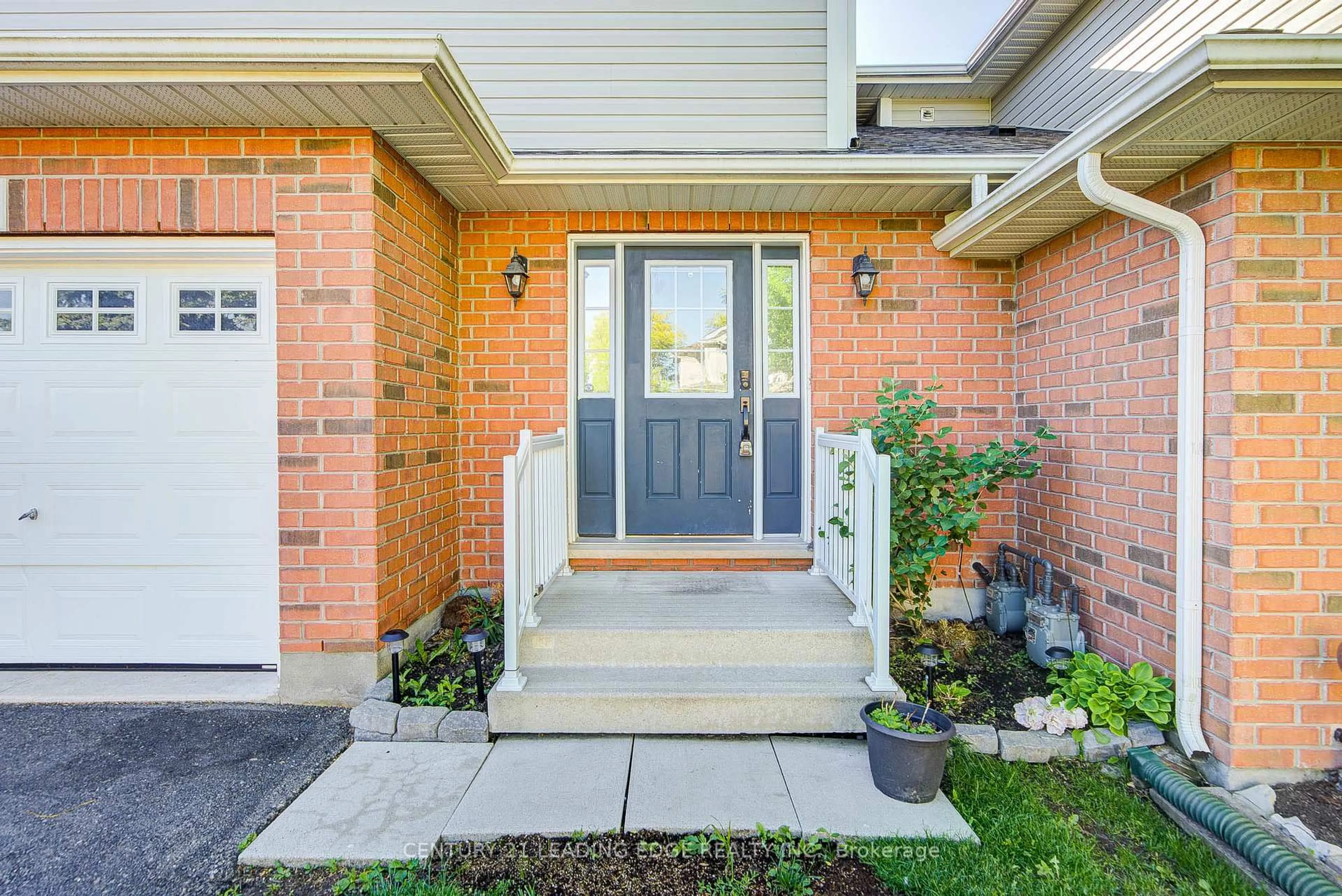 Unknown for 124 College St #9, West Lincoln Ontario L0R 2A0