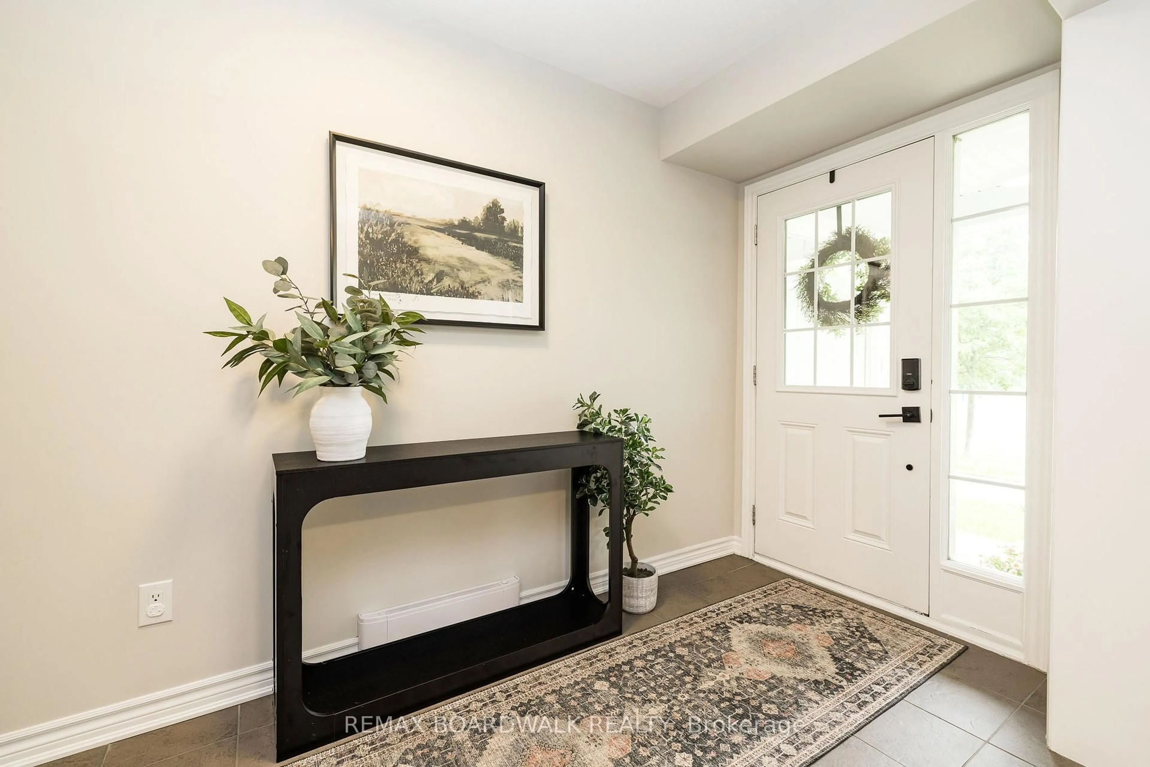 Indoor entryway for 84 Brisote Lane, Stittsville Ontario K2S 0V3