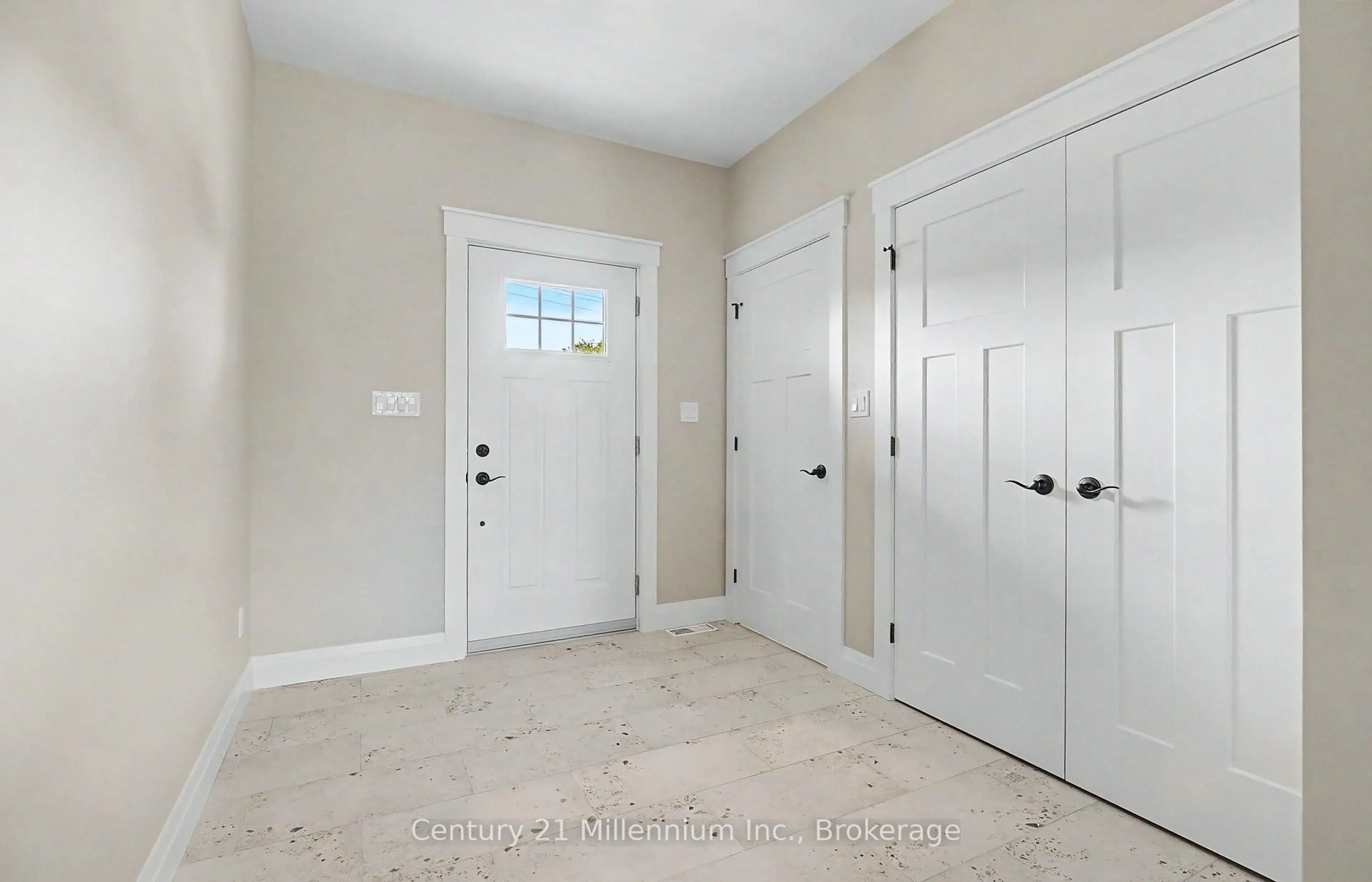 Indoor entryway for 11 Grenville St, Saugeen Shores Ontario N0H 2L0