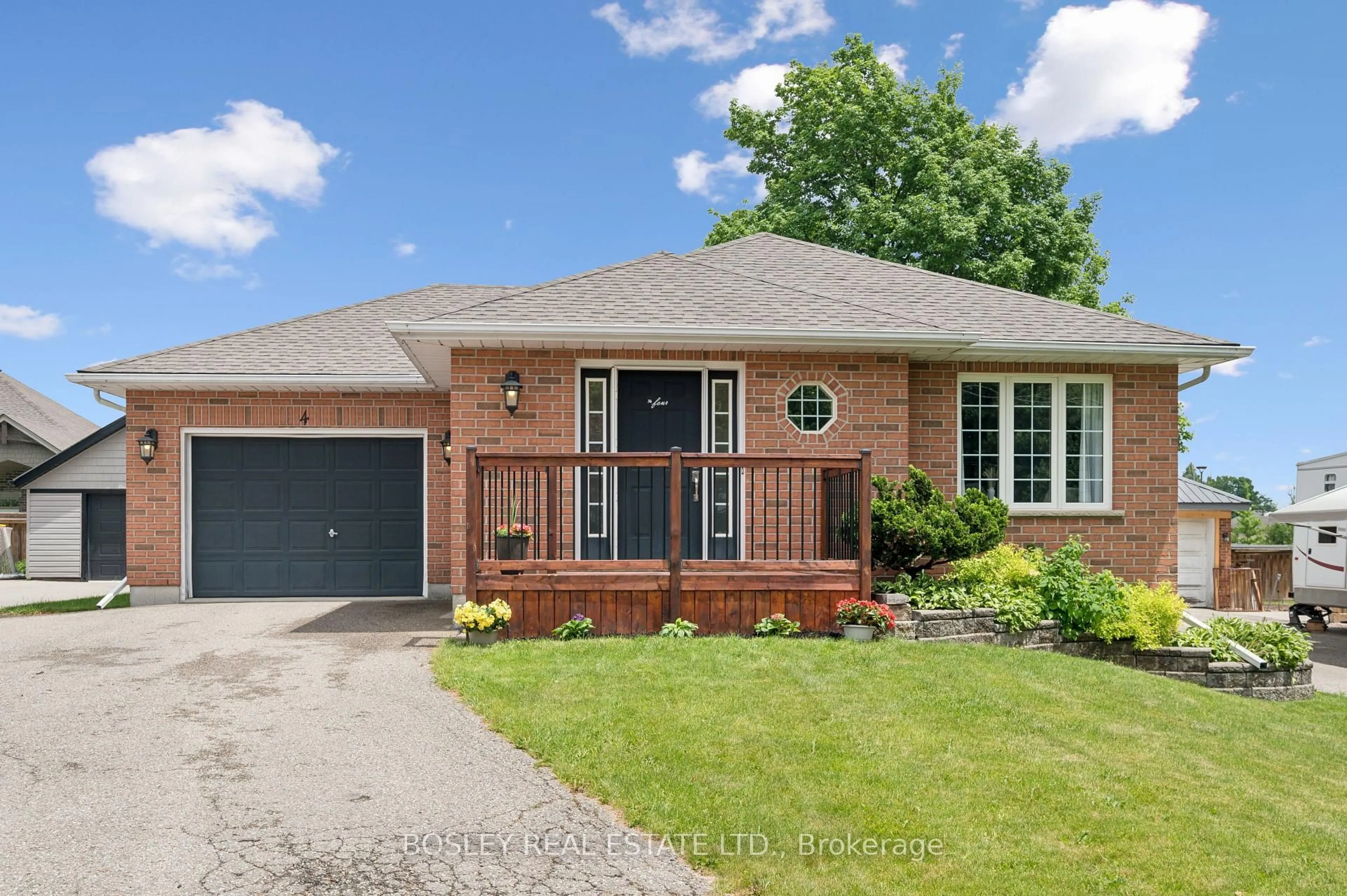 Home with brick exterior material, street for 4 George St, Norwich Ontario N0J 1P0