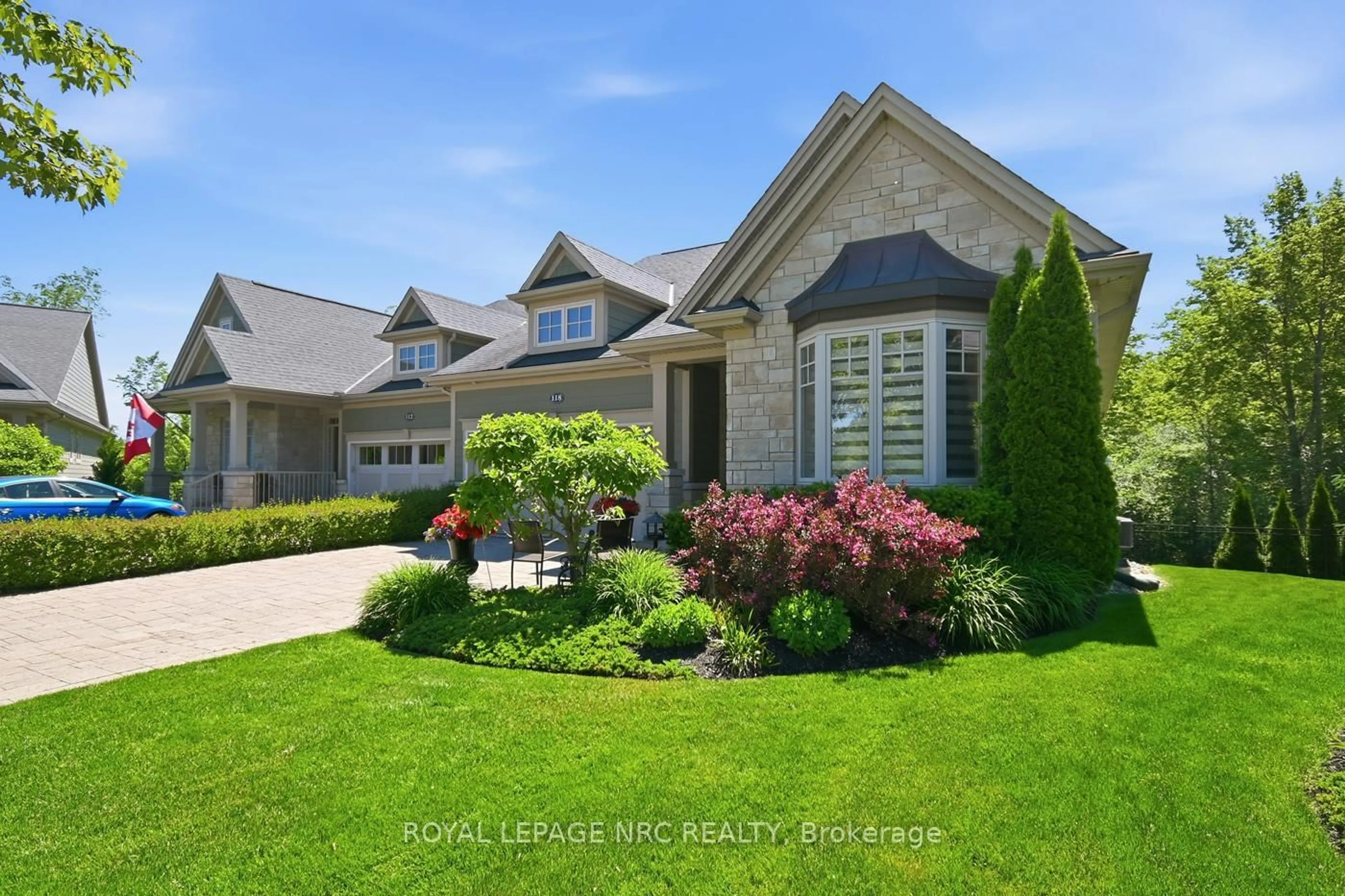 Home with brick exterior material, street for 118 Coyle Crt, Welland Ontario L3C 0E2
