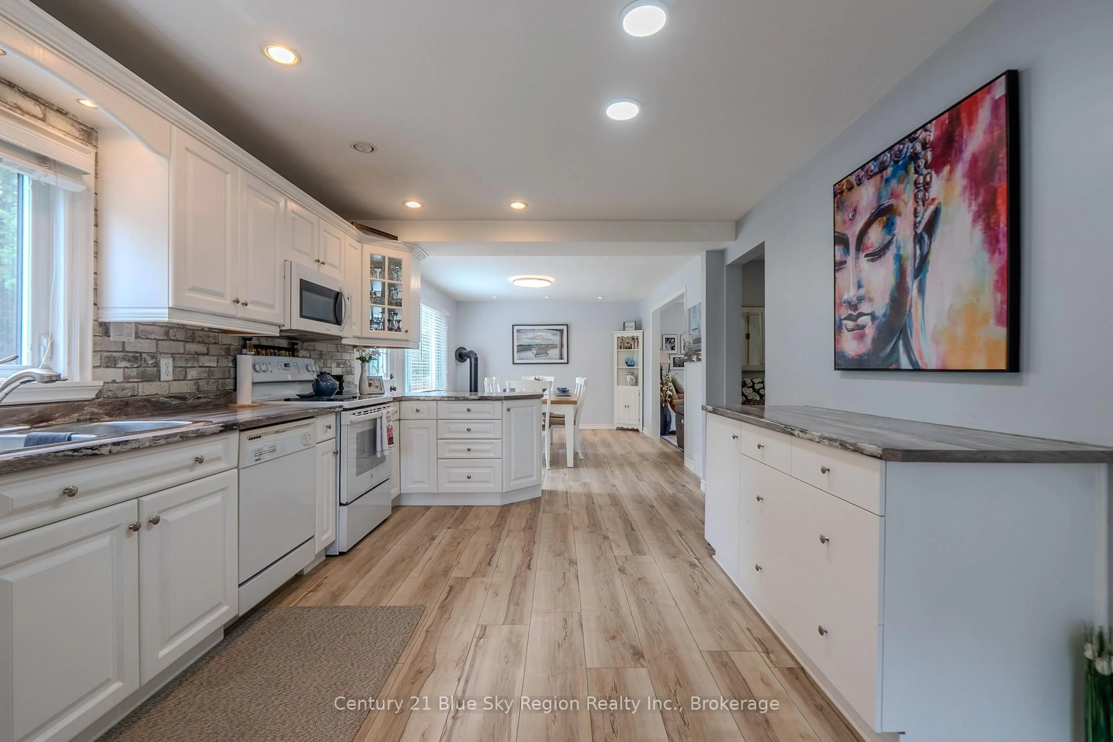 Open concept kitchen, ceramic/tile floor for 23 South Shore Rd, East Ferris Ontario P0H 1B0