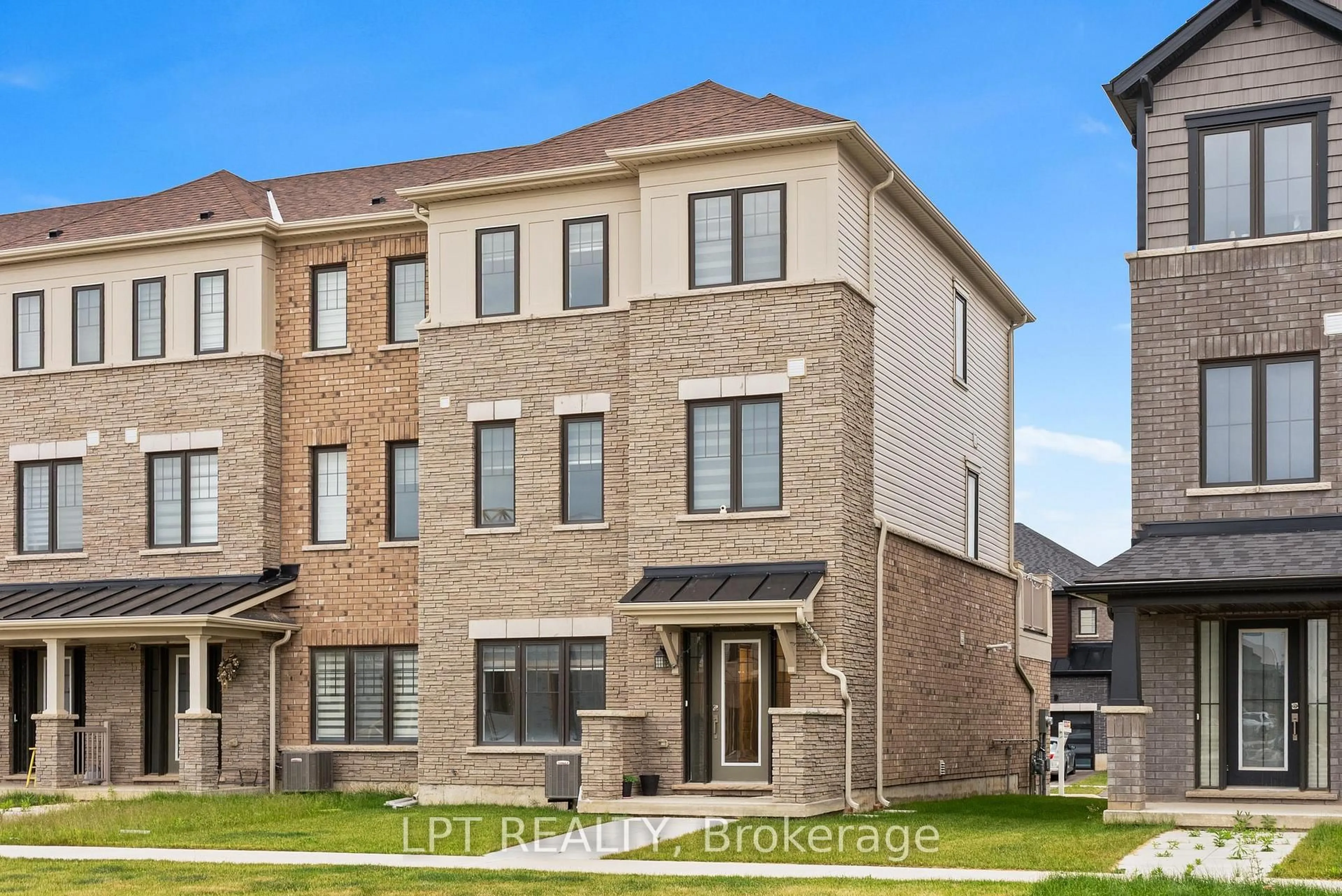 Home with brick exterior material, street for 24 Bee Cres, Brantford Ontario N3T 0V7