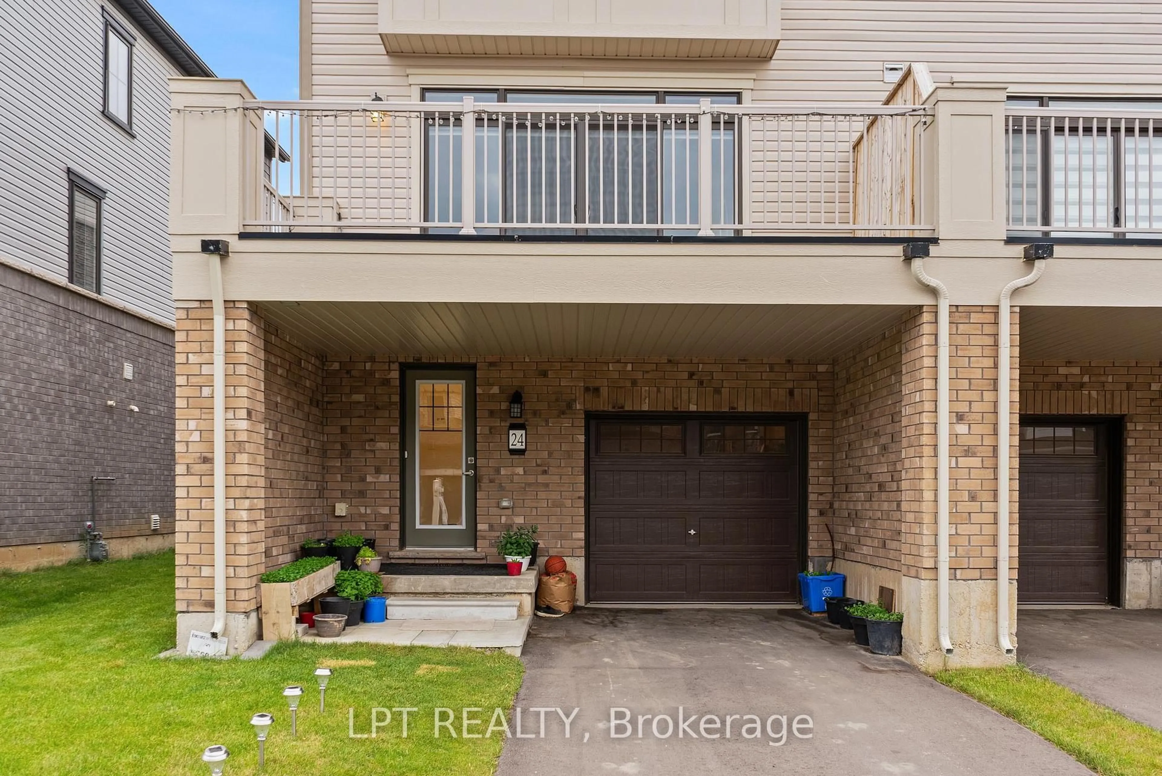 Unknown for 24 Bee Cres, Brantford Ontario N3T 0V7