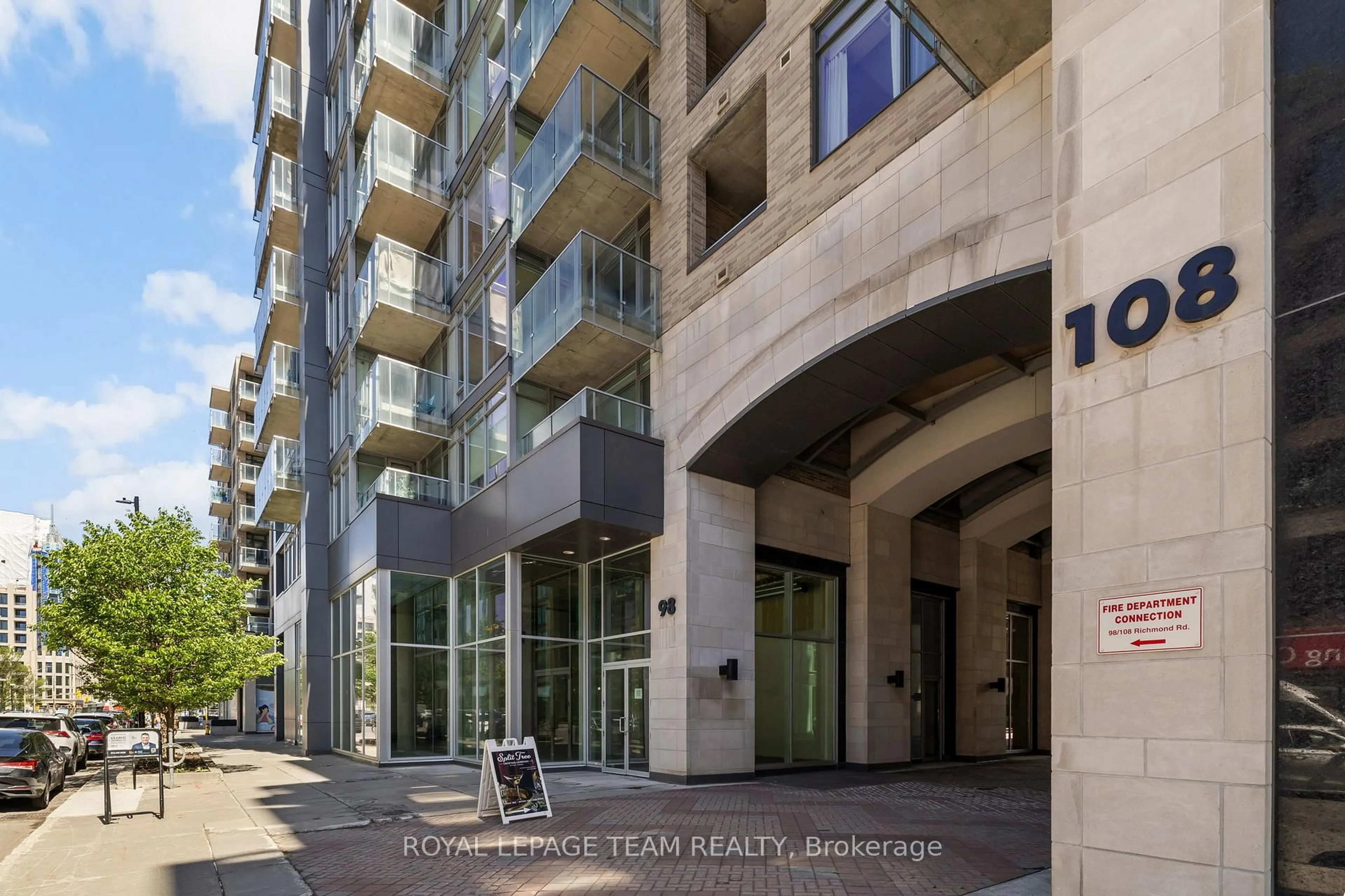 Unknown for 98 Richmond Rd #206, Ottawa Ontario K1Z 0B2