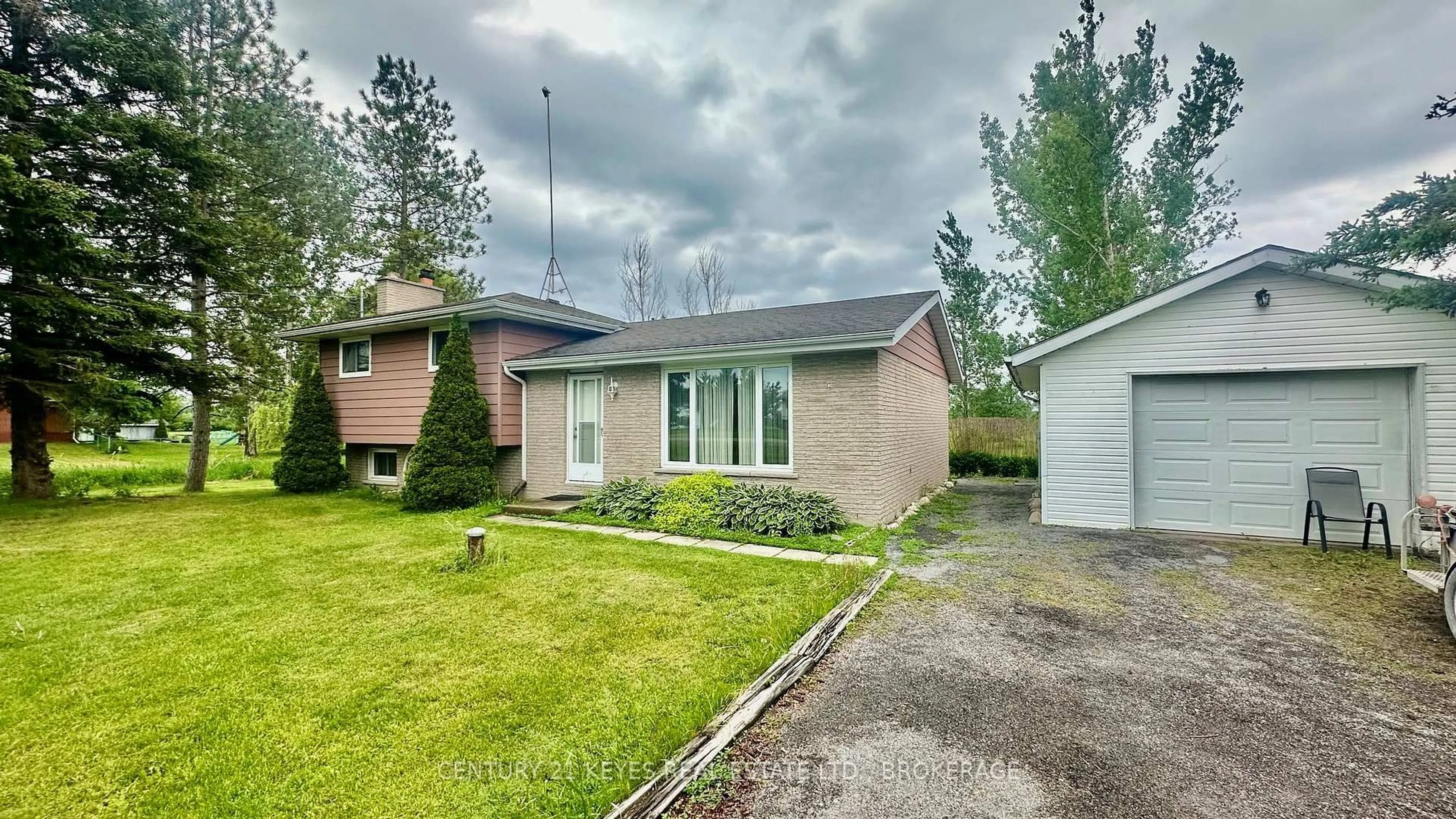 Unknown for 85 Haig Rd, Front of Leeds & Seeleys Bay Ontario K7G 2V4