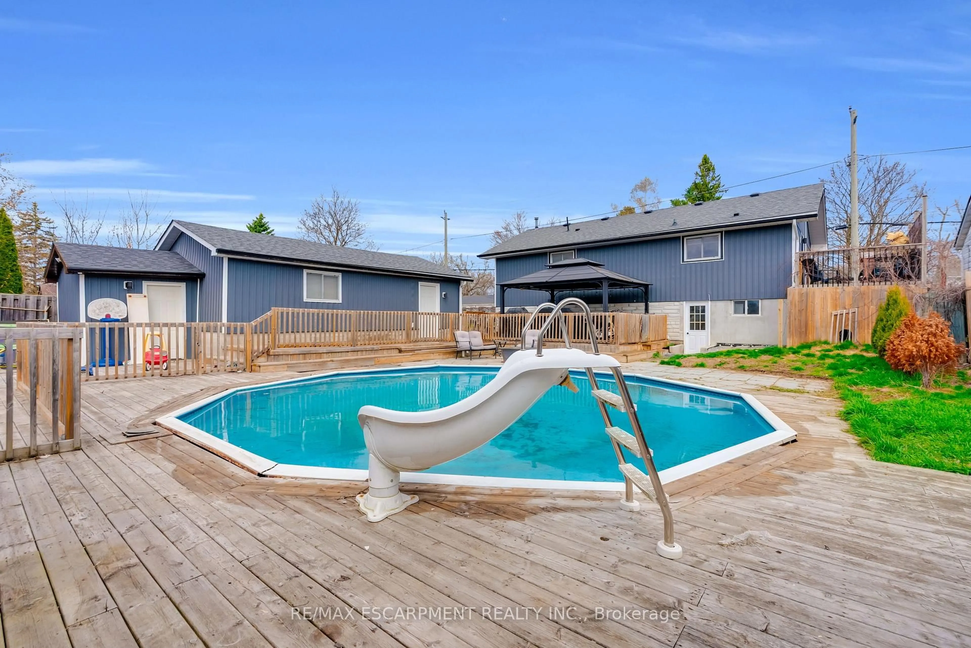Pool for 21 Kidd Ave, Quinte West Ontario K8V 2C6