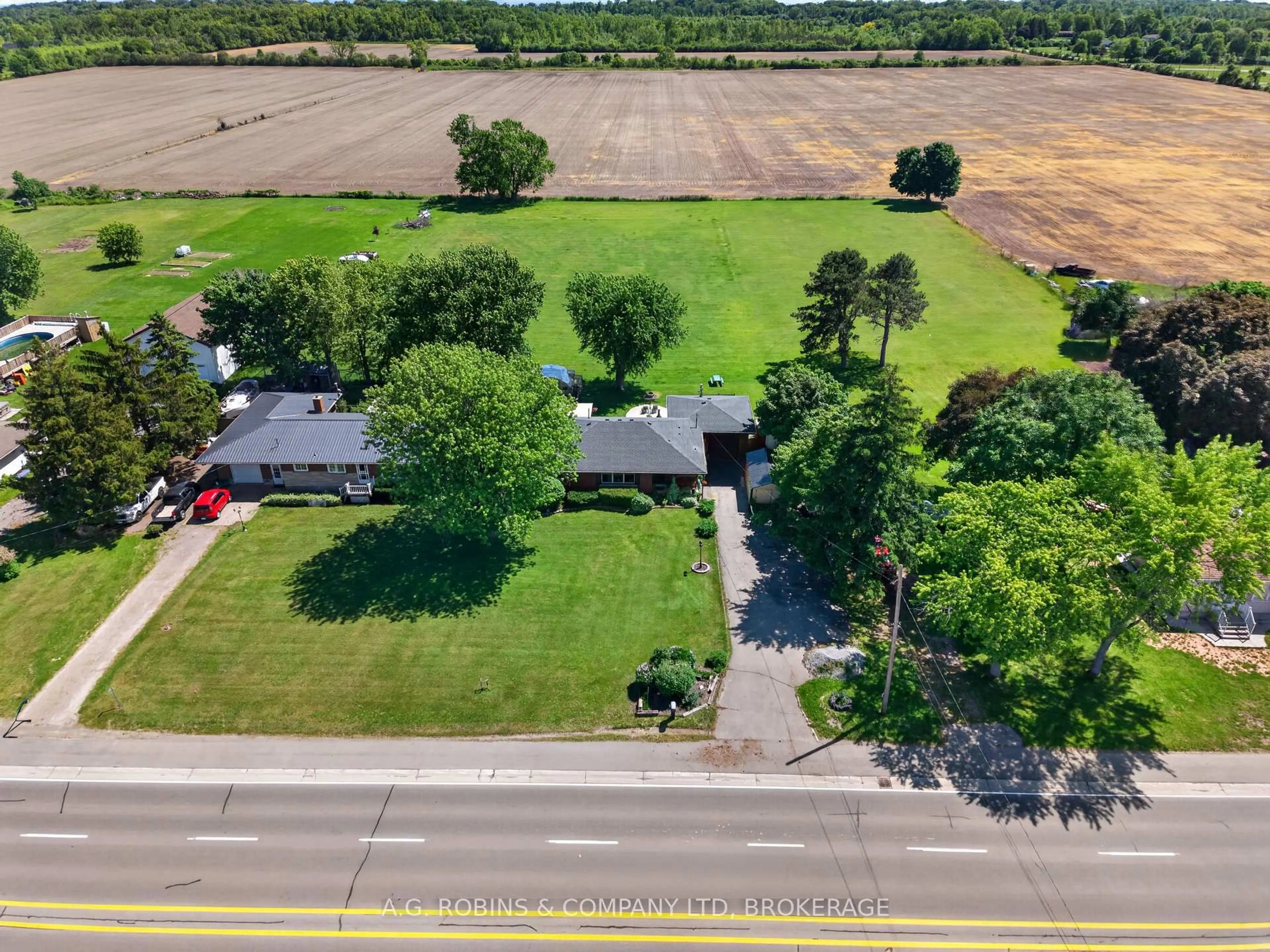 A pic from outside/outdoor area/front of a property/back of a property/a pic from drone, street for 3119 #3 Highway, Port Colborne Ontario L3K 5V3