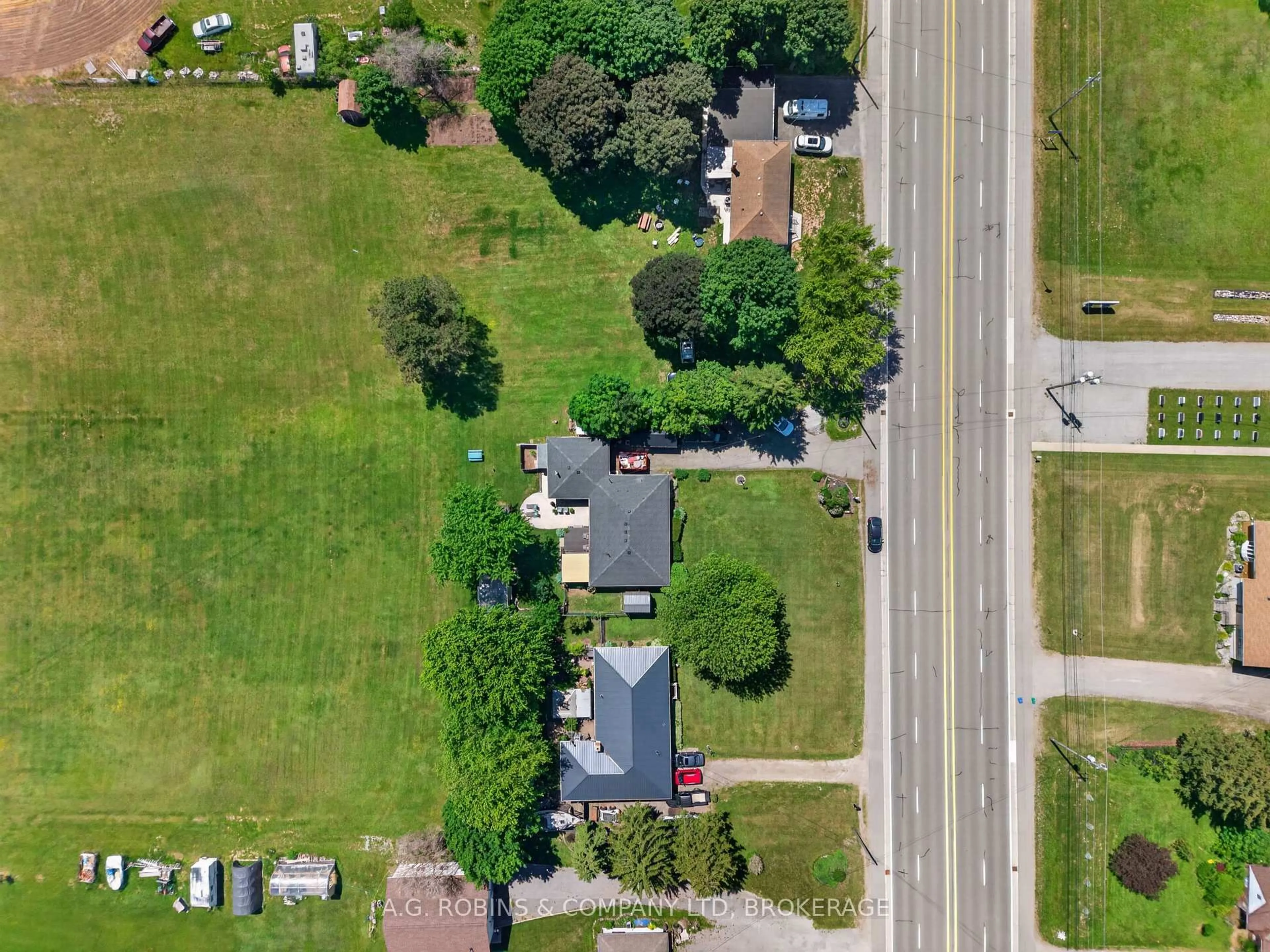 A pic from outside/outdoor area/front of a property/back of a property/a pic from drone, street for 3119 #3 Highway, Port Colborne Ontario L3K 5V3