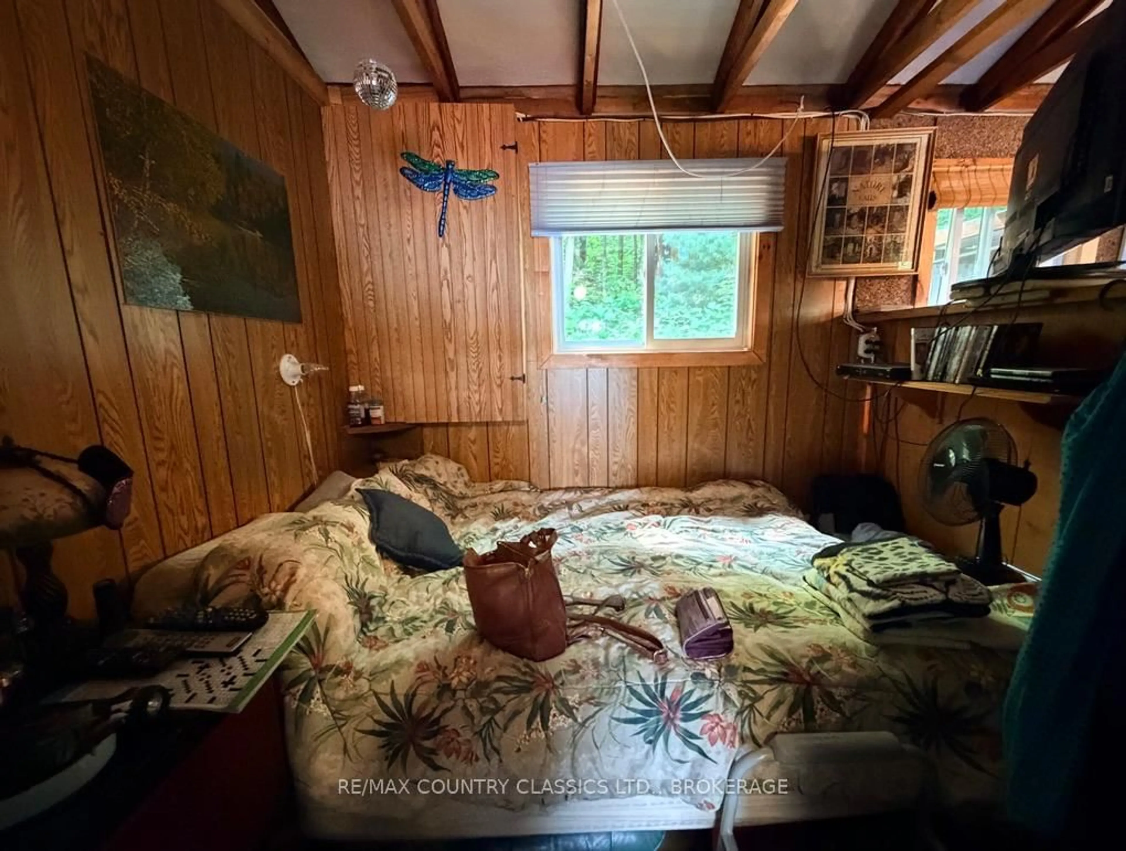 A pic of a room for 3430 Shabomeka Lake, Cloyne Ontario K0H 1K0