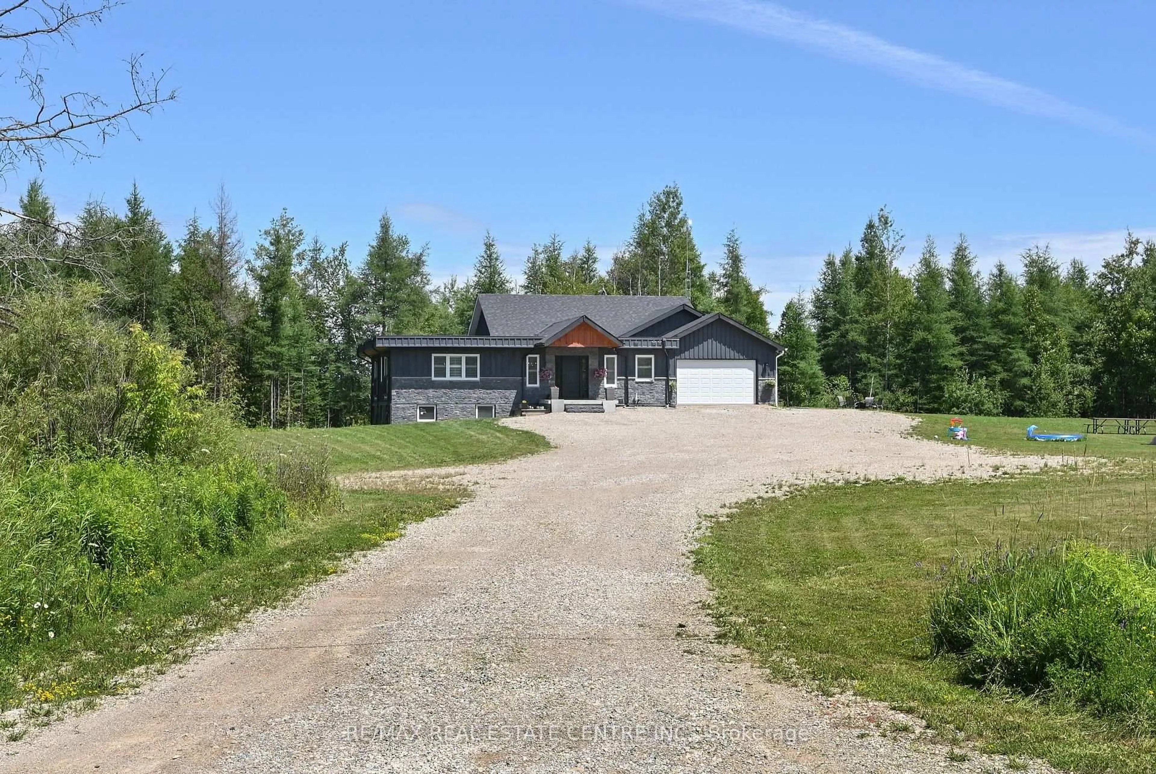 A pic from outside/outdoor area/front of a property/back of a property/a pic from drone, unknown for 375753 6th Line, Amaranth Ontario L9V 1K9