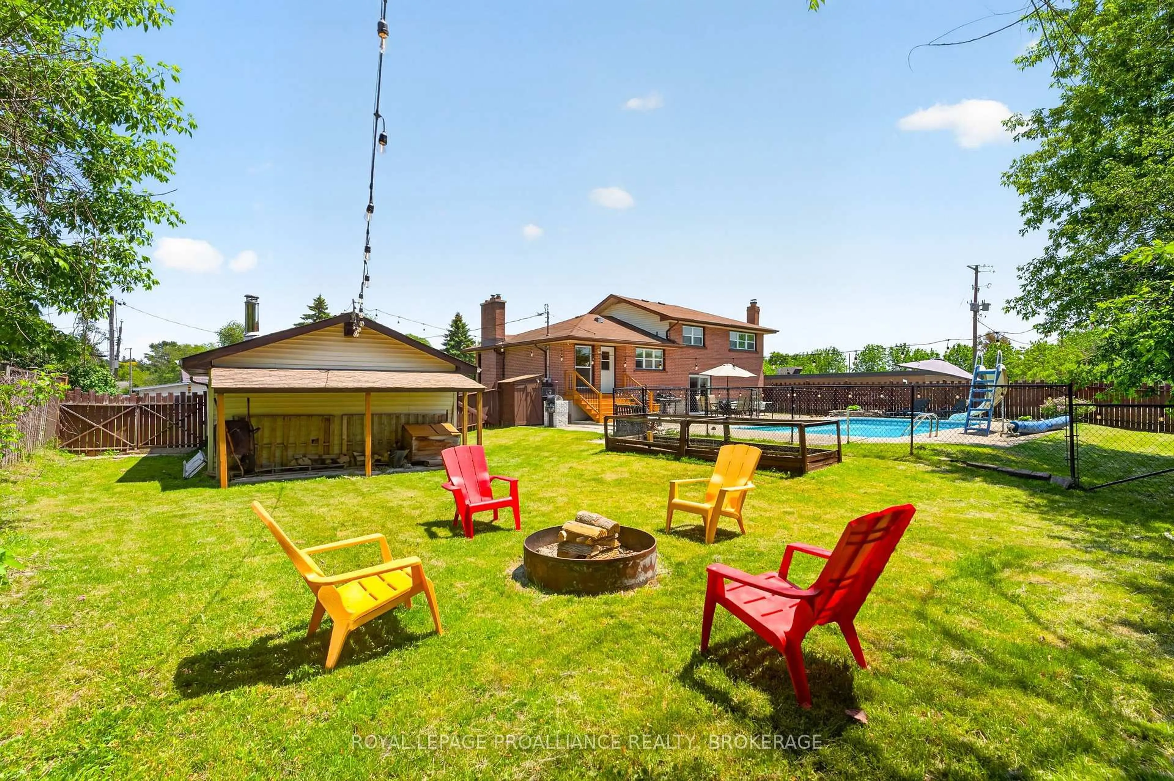 Patio, water/lake/river/ocean view for 1268 Glenmore Ave, Kingston Ontario K7M 5E8