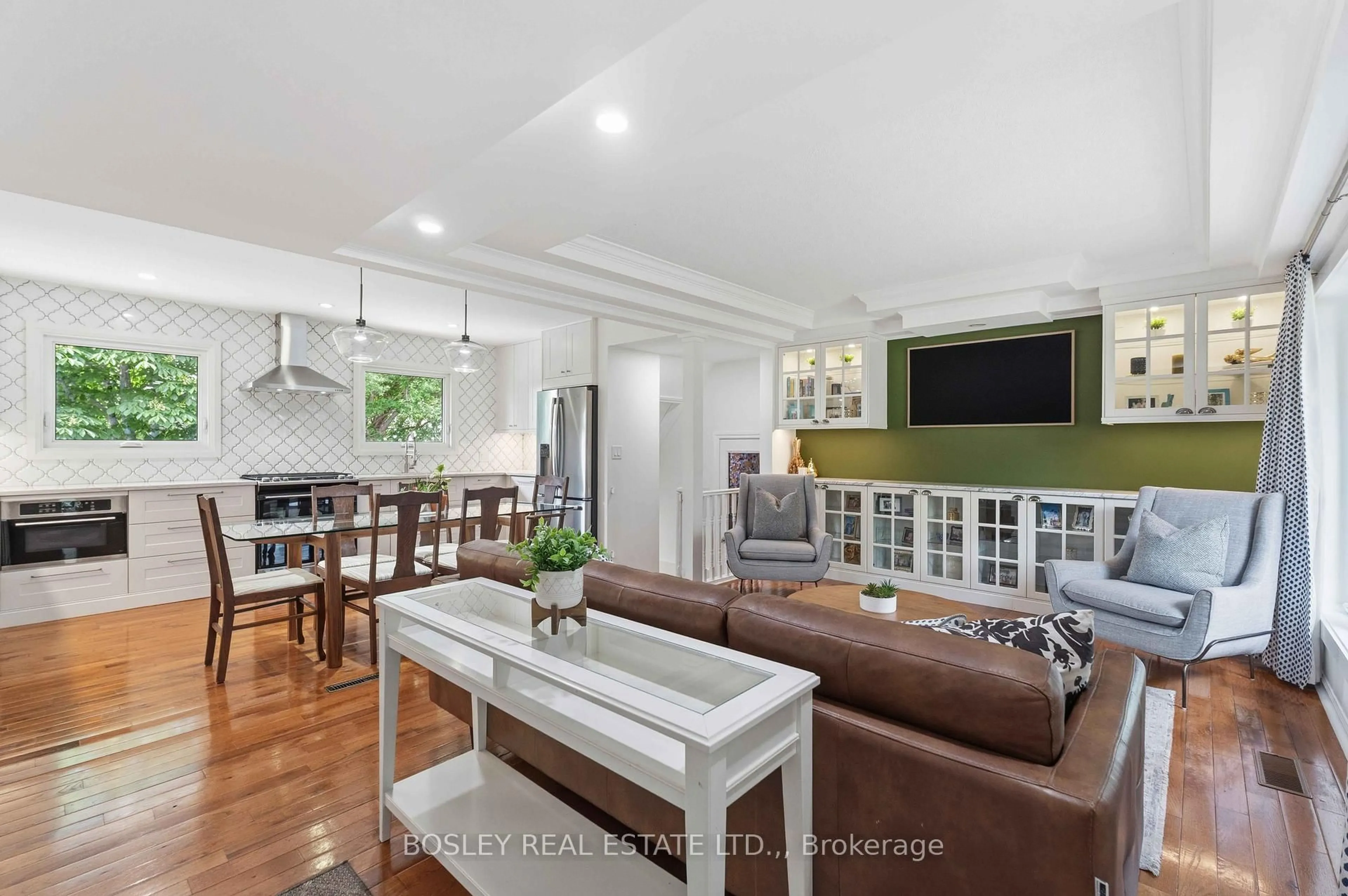 Open concept kitchen, unknown for 15 Grosvenor St, St. Catharines Ontario L2M 3E1