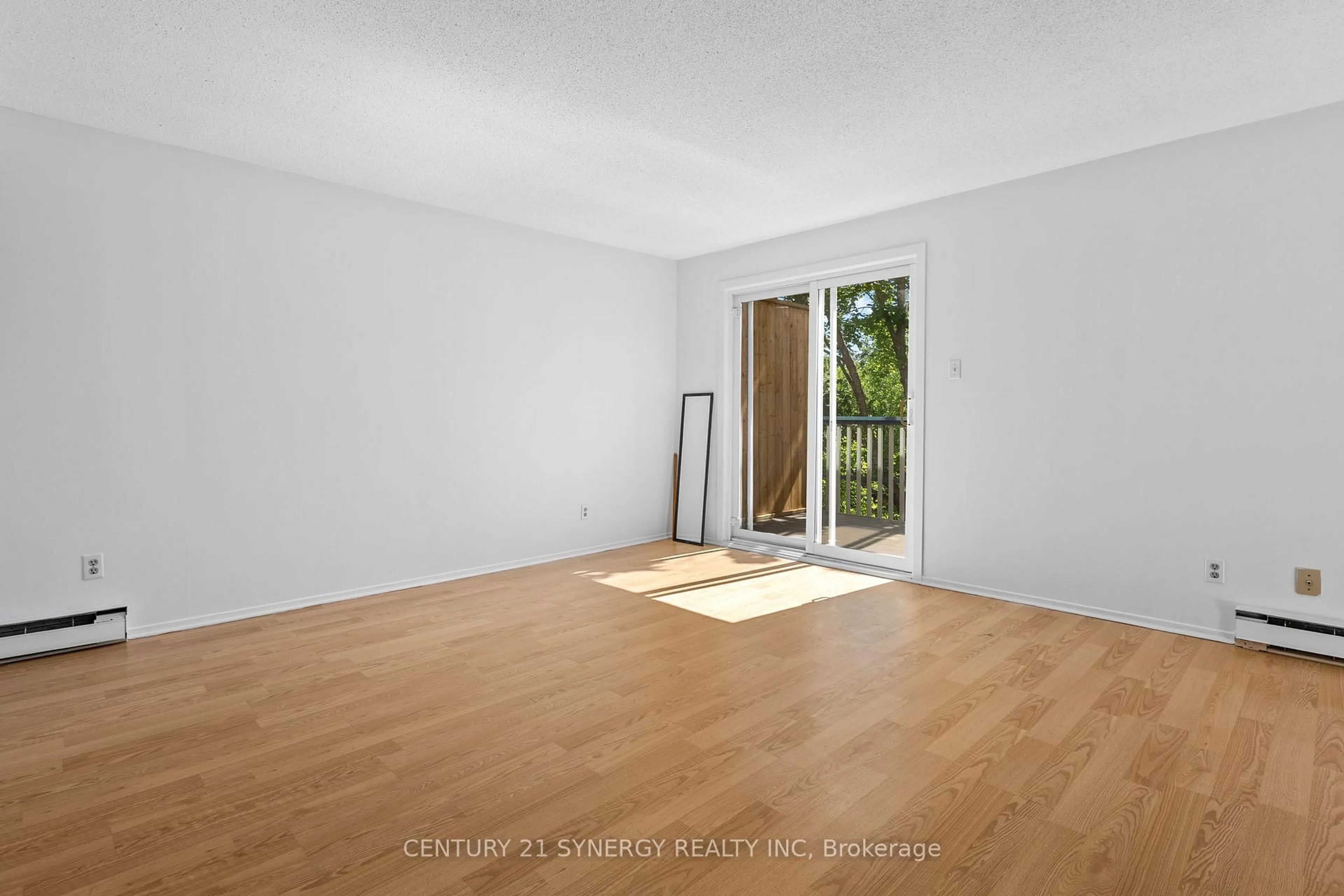 A pic of a room for 1204 Shillington Ave #8, Ottawa Ontario K1Z 7Z4