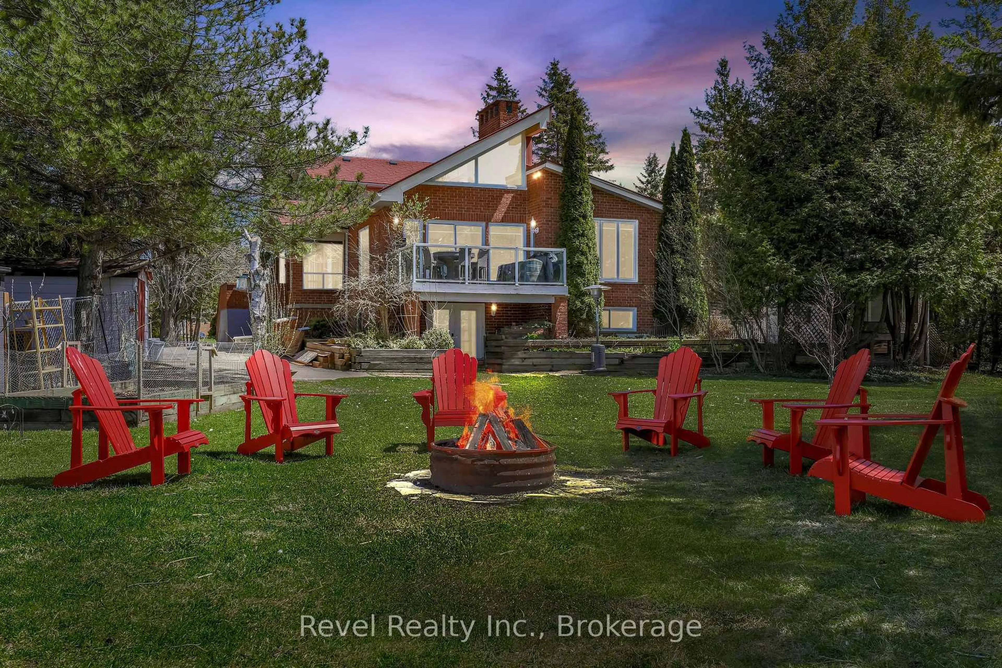 A pic from outside/outdoor area/front of a property/back of a property/a pic from drone, unknown for 27 Cedar Cres, Kawartha Lakes Ontario L0B 1K0