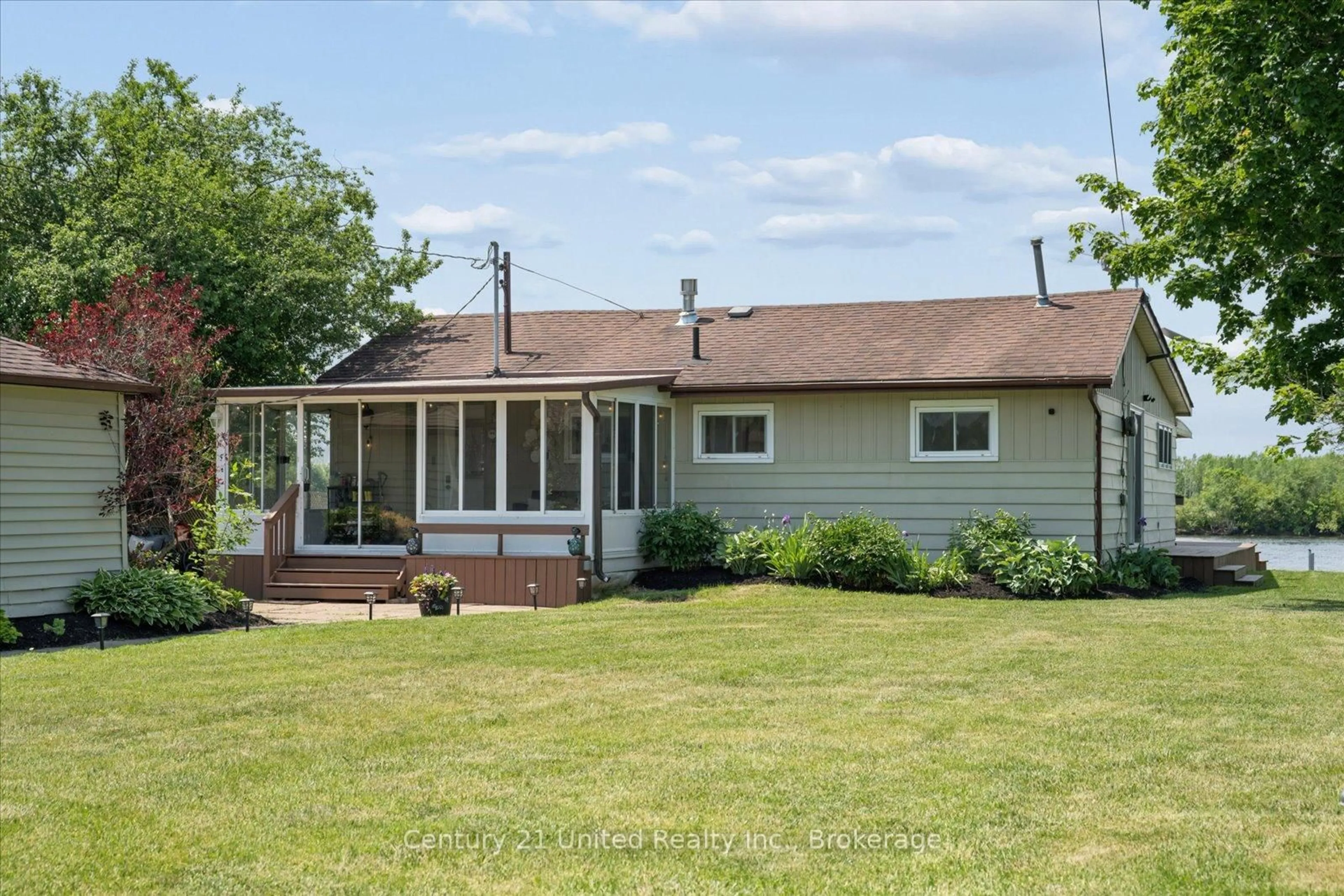 Home with vinyl exterior material, unknown for 228 Greenwood Rd, Otonabee-South Monaghan Ontario K9J 6Y3