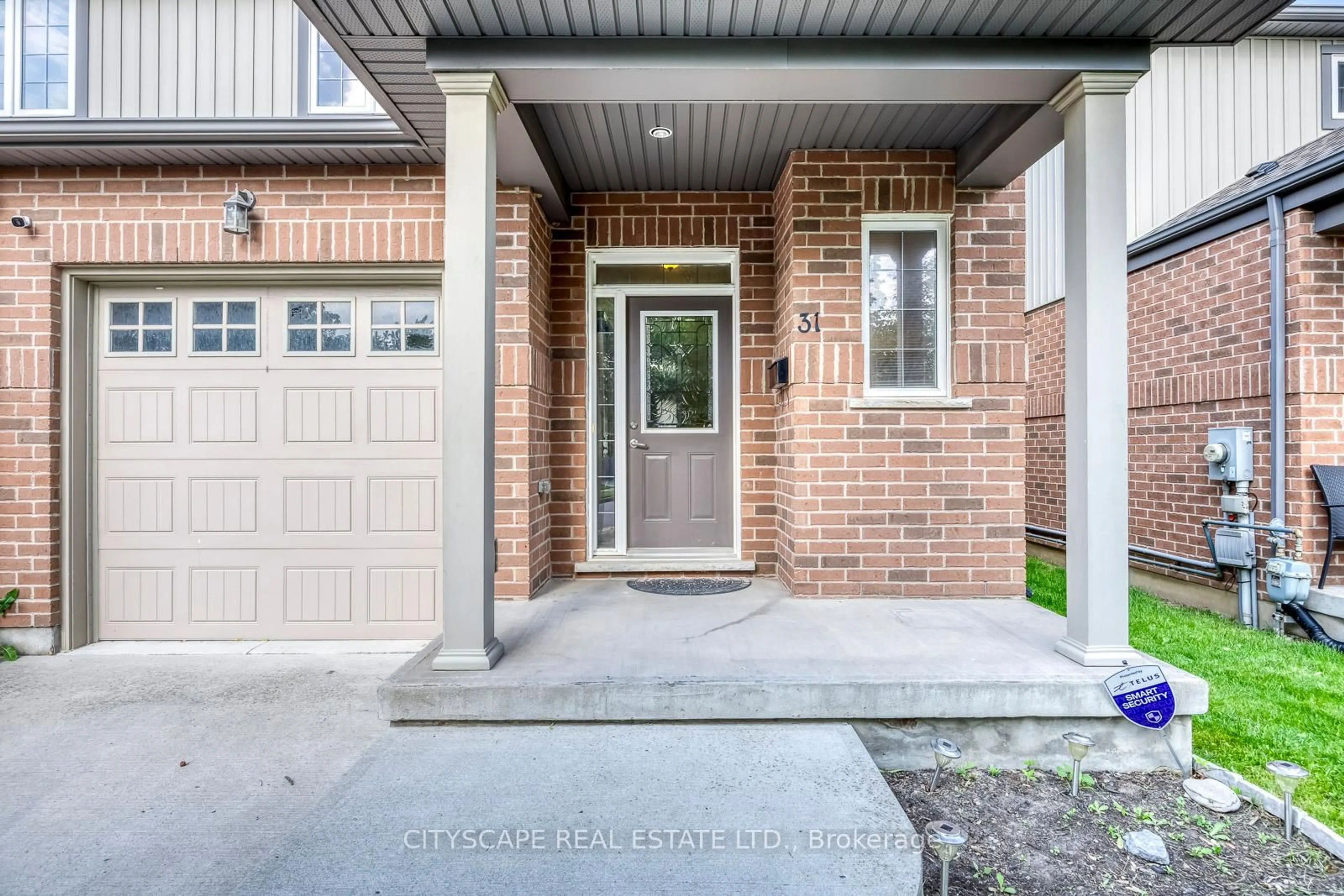 Home with brick exterior material, street for 31 Glory Hill Rd, St. Catharines Ontario L2P 0C7