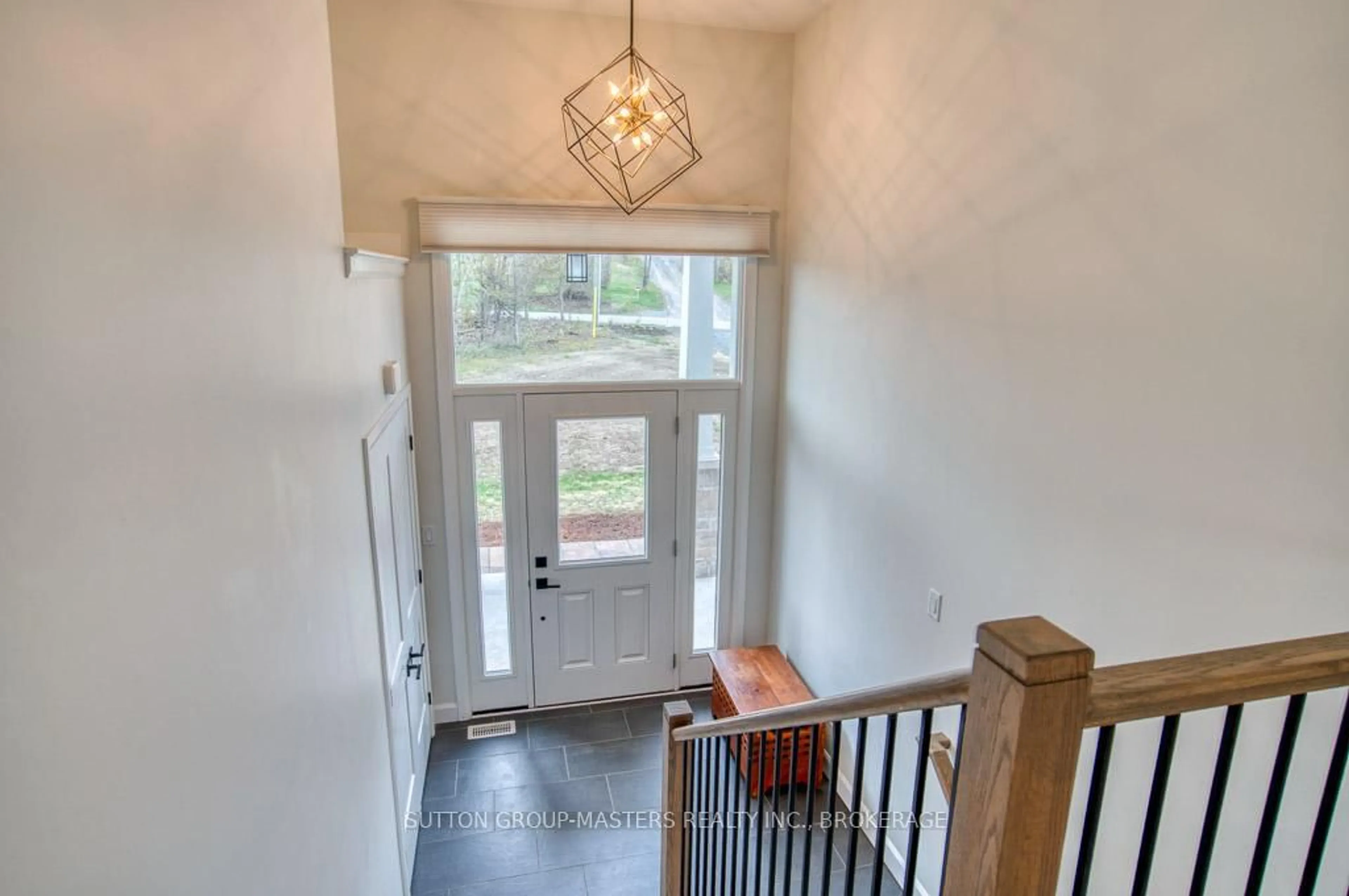Indoor entryway for 12 Petworth Rd, Yarker Ontario K0K 3N0
