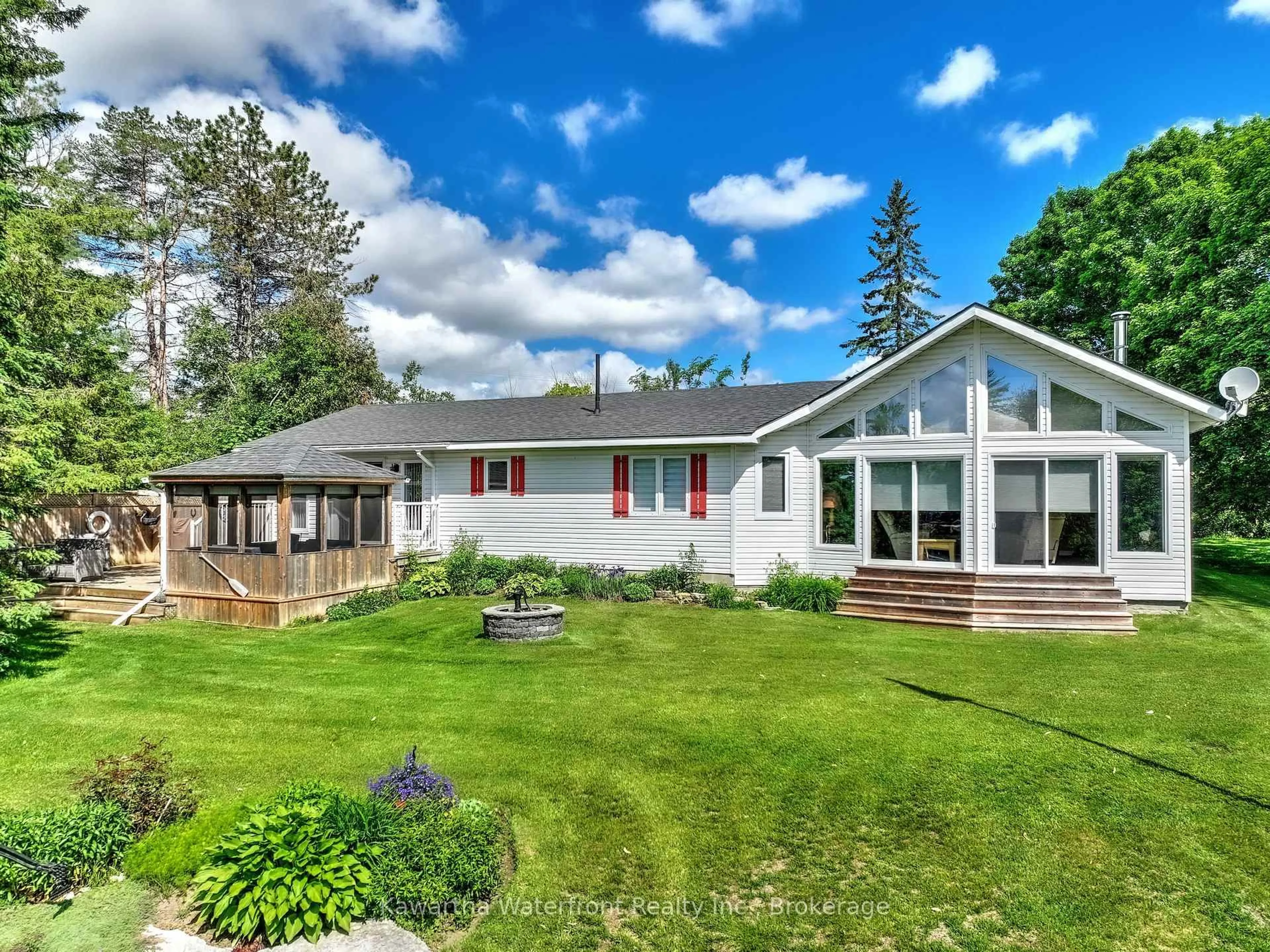 Home with vinyl exterior material, water/lake/river/ocean view for 144 Bolsover Rd, Kawartha Lakes Ontario K0M 2T0