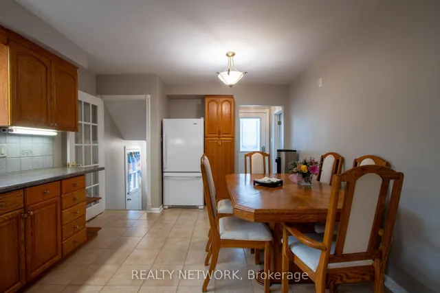 652 Upper Wentworth St, Hamilton 4