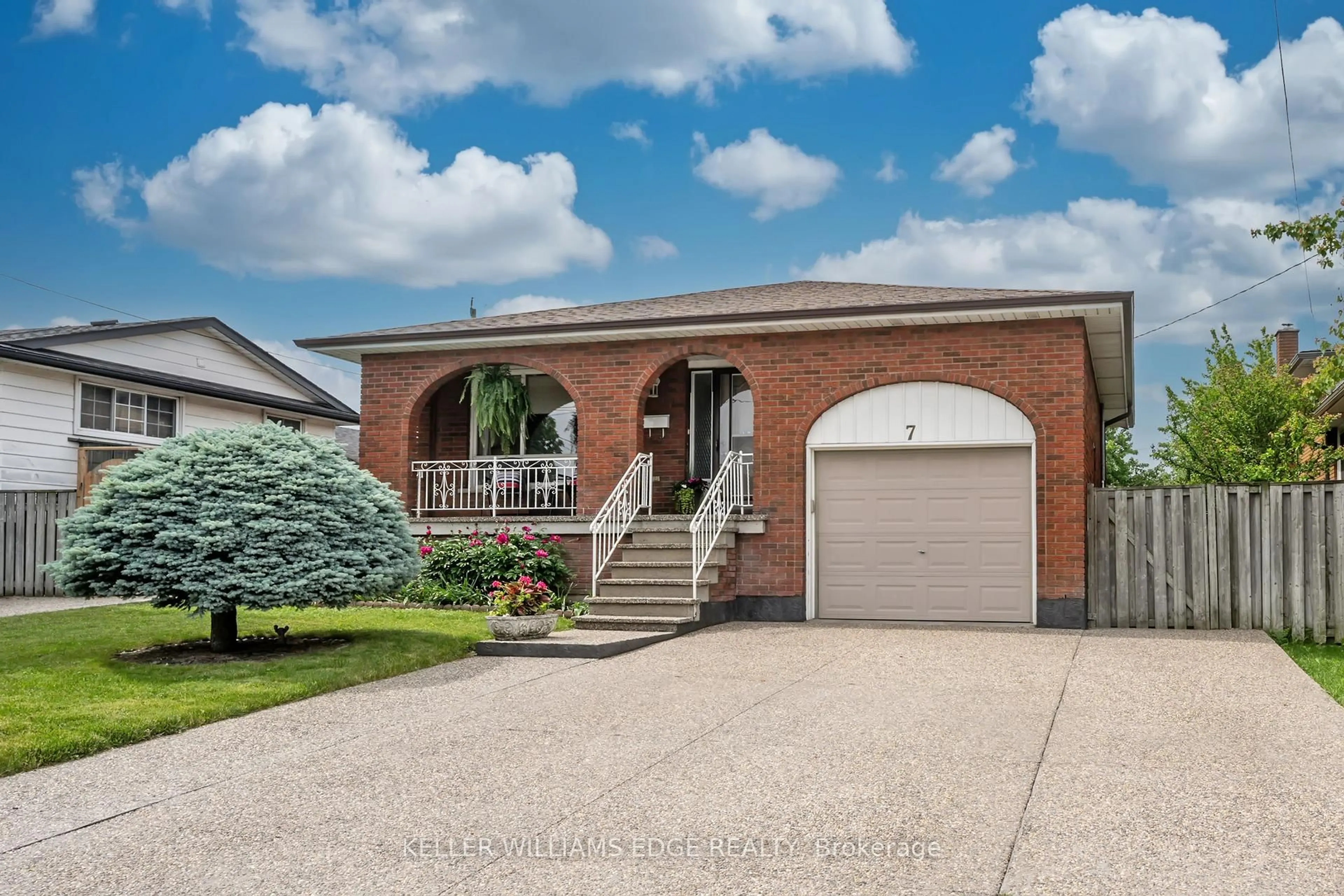 Home with brick exterior material, street for 7 Oakland Dr, Hamilton Ontario L8E 3R4