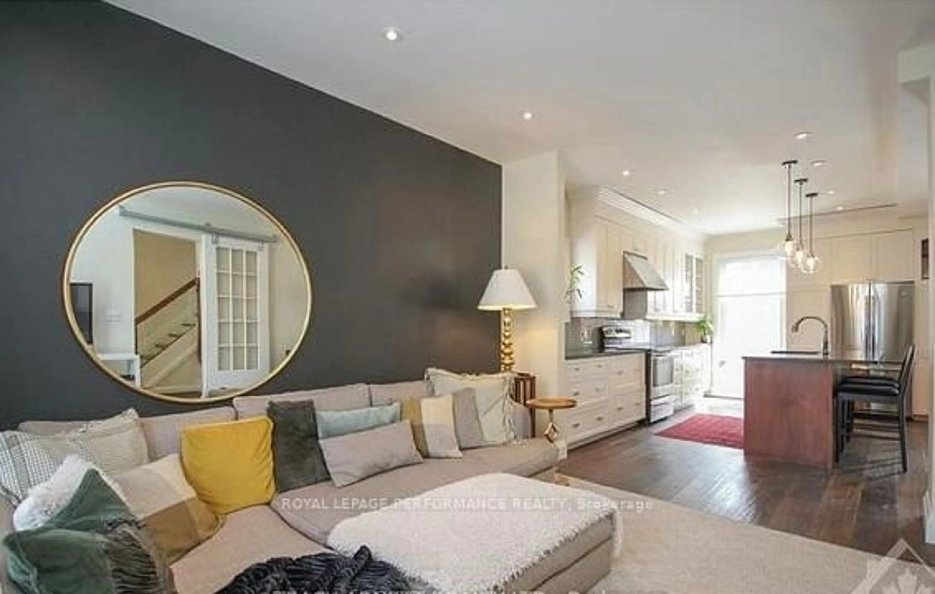 Living room with furniture, unknown for 168 Stewart St, Ottawa Ontario K1N 6J9