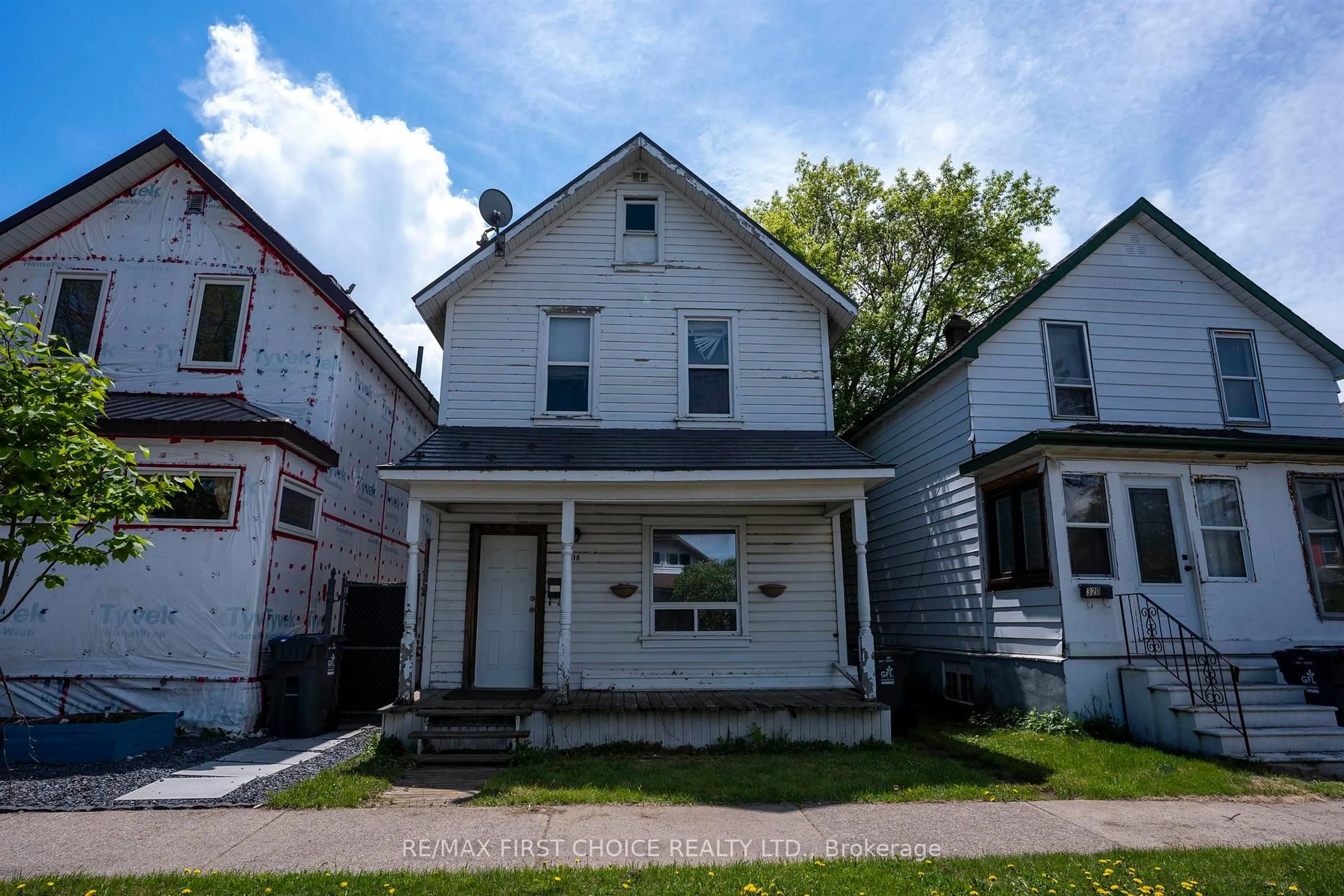 Unknown for 318 Ogden St, Thunder Bay Ontario P7C 2N3