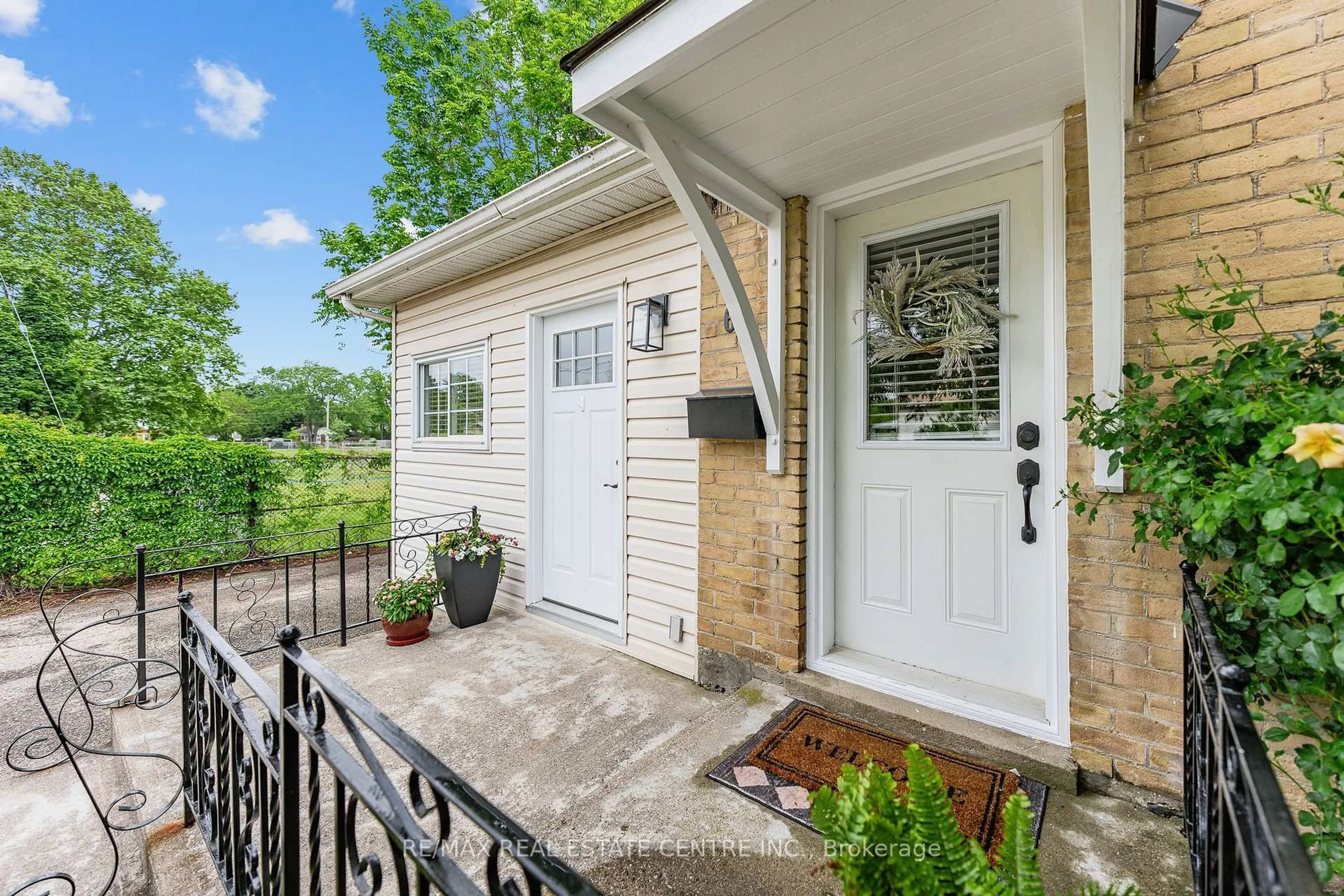 Unknown for 69 Glenmorris St, Cambridge Ontario N1S 2Y4