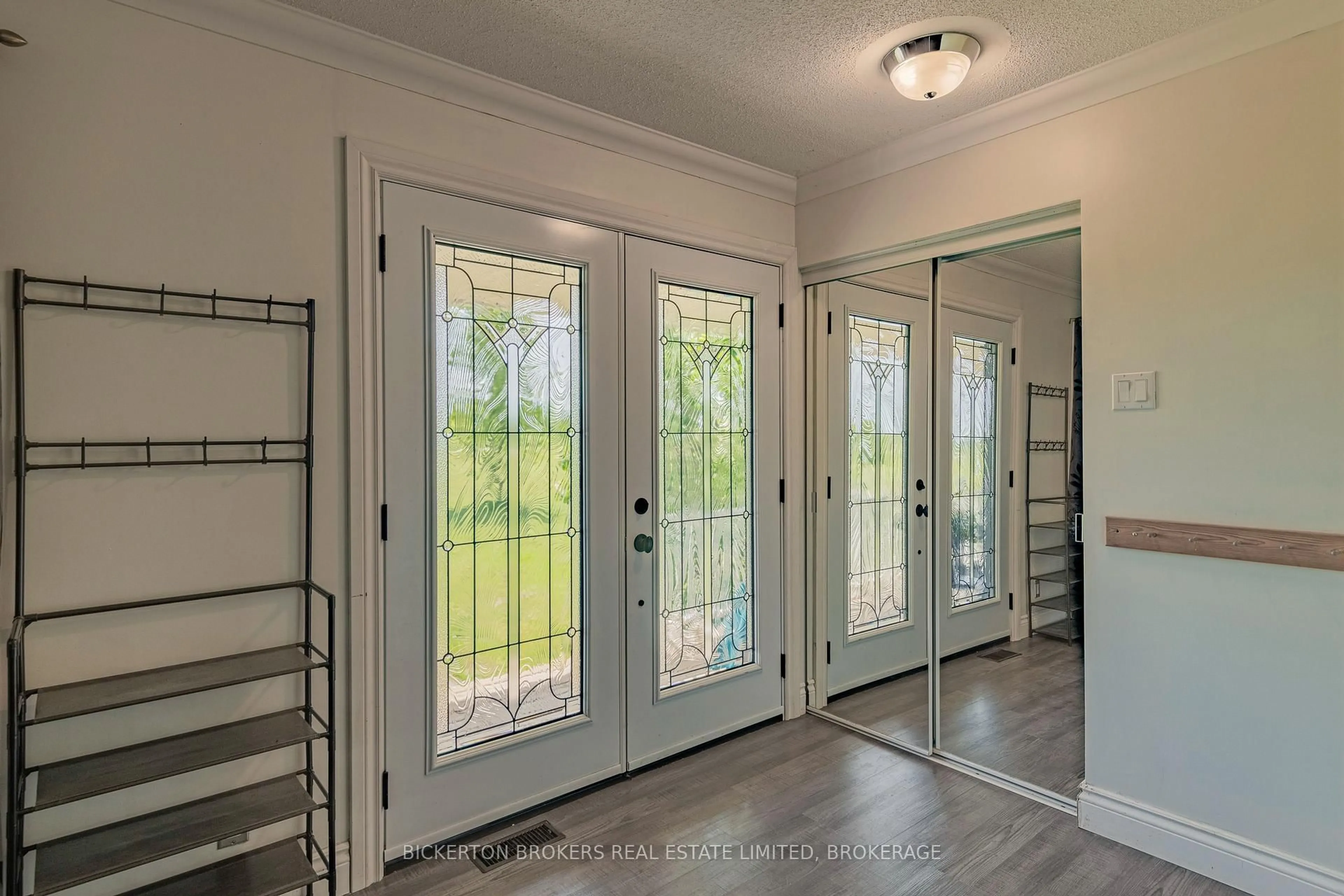 Indoor entryway for 712 Haig Rd, Front of Leeds & Seeleys Bay Ontario K0E 1L0