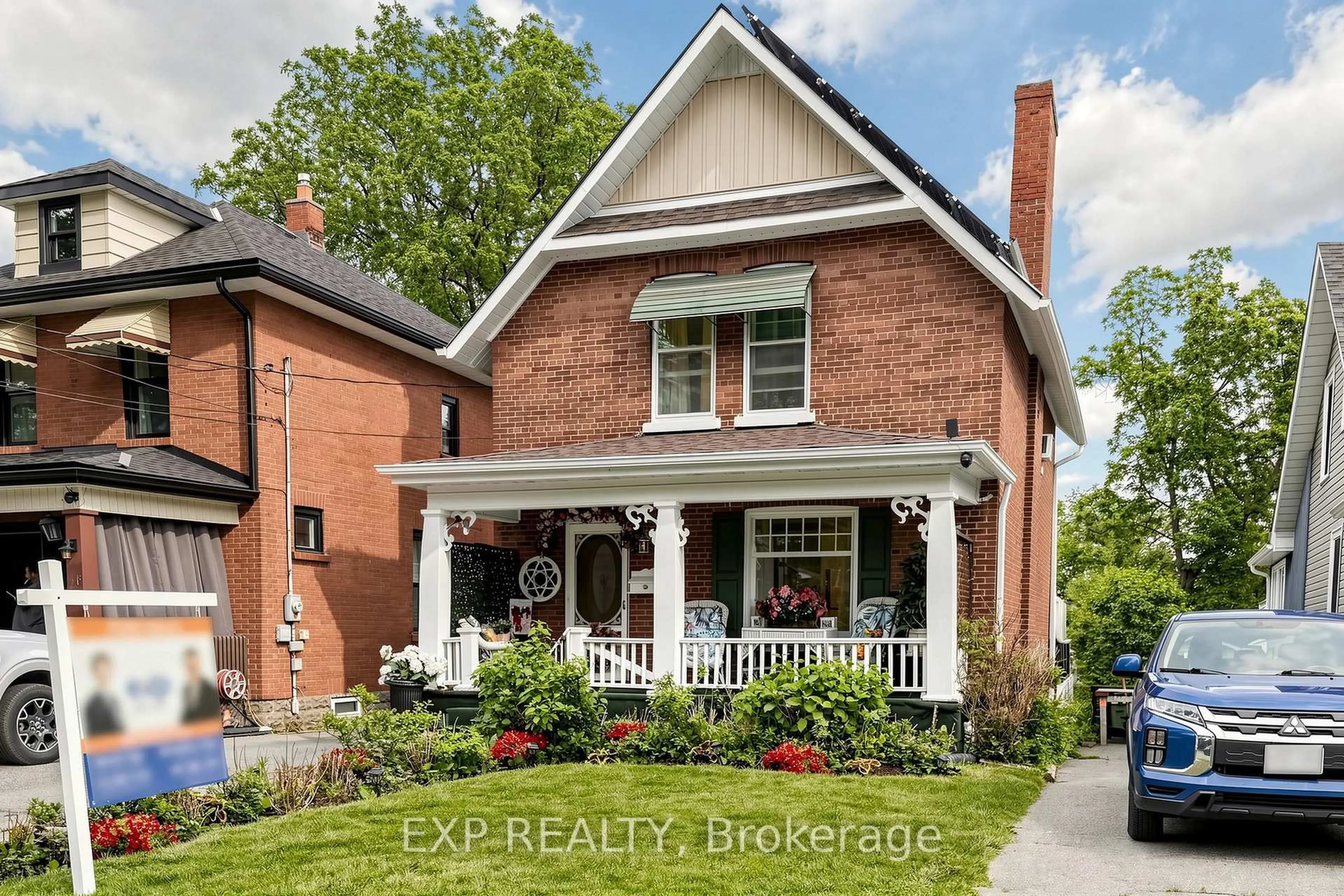 Home with brick exterior material, street for 28 Simcoe St, Kawartha Lakes Ontario K9V 2G4