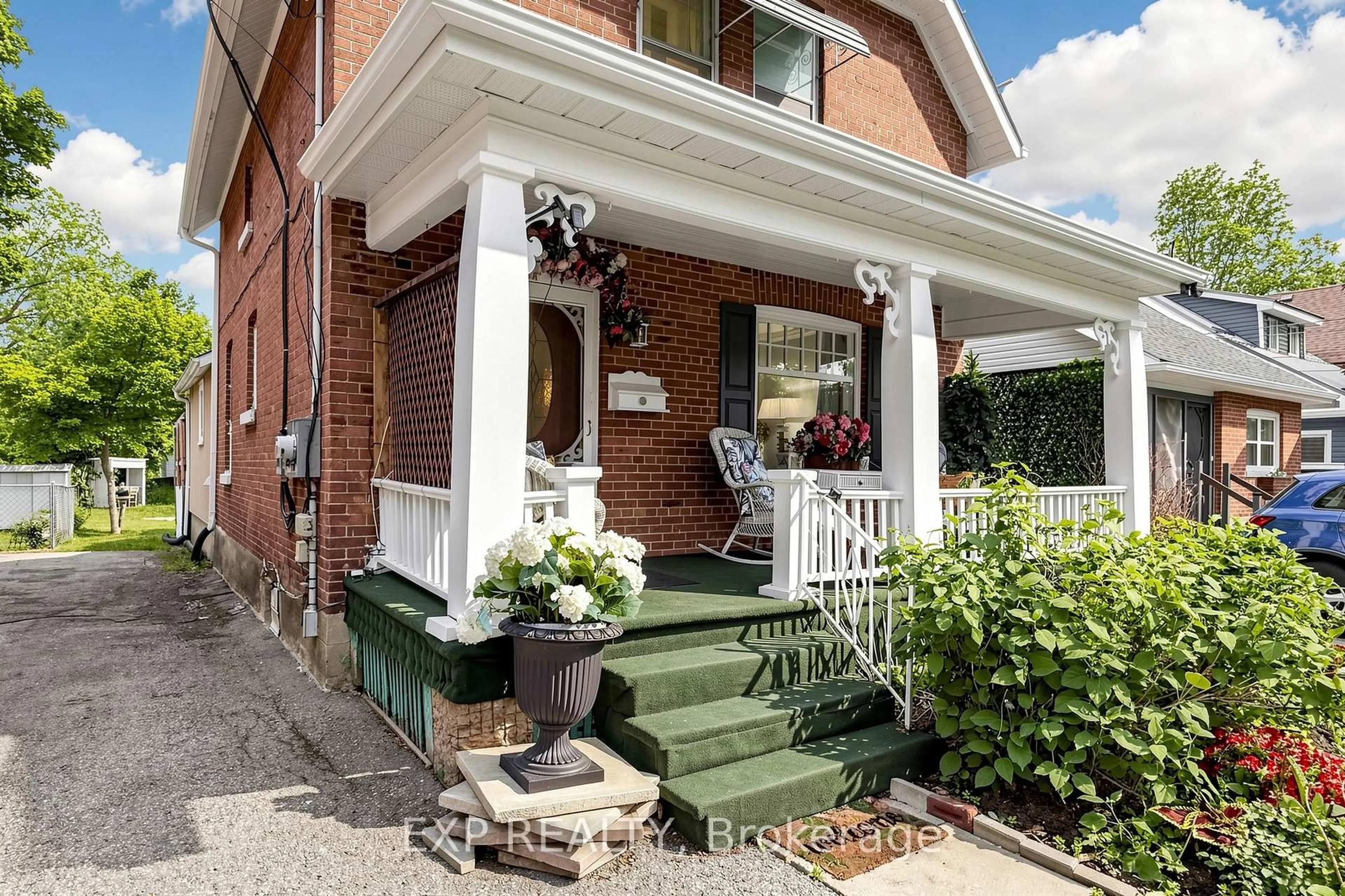 Home with brick exterior material, street for 28 Simcoe St, Kawartha Lakes Ontario K9V 2G4