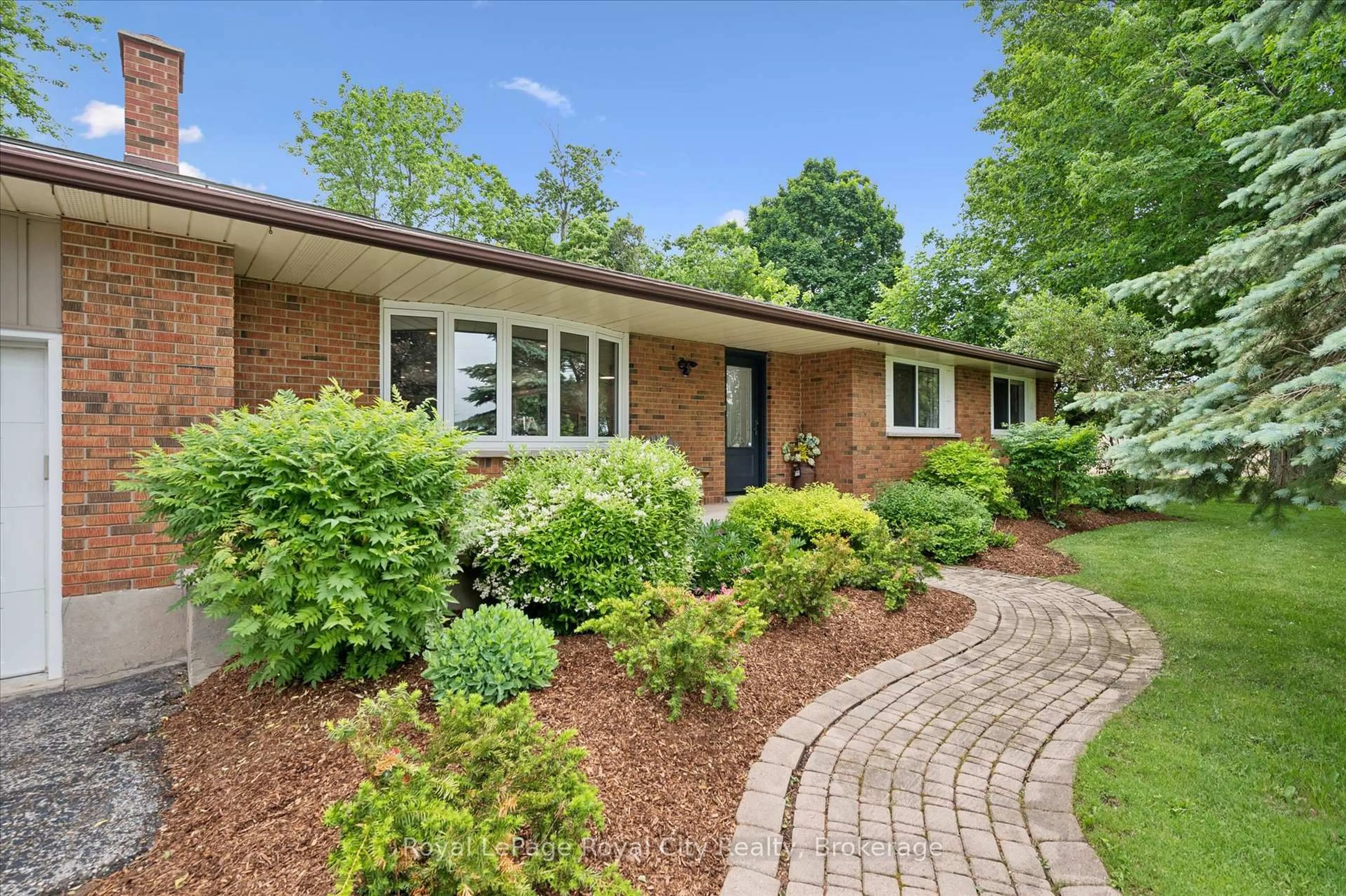 Home with brick exterior material, street for 990 Scotland St, Centre Wellington Ontario N1M 2W5