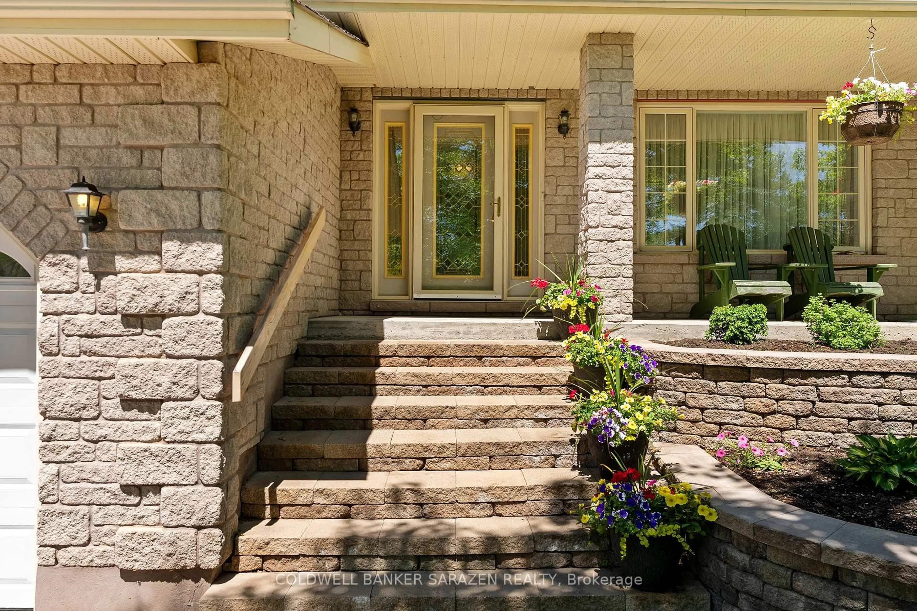 Unknown for 1684 Usborne St, Braeside Ontario K0A 1G0