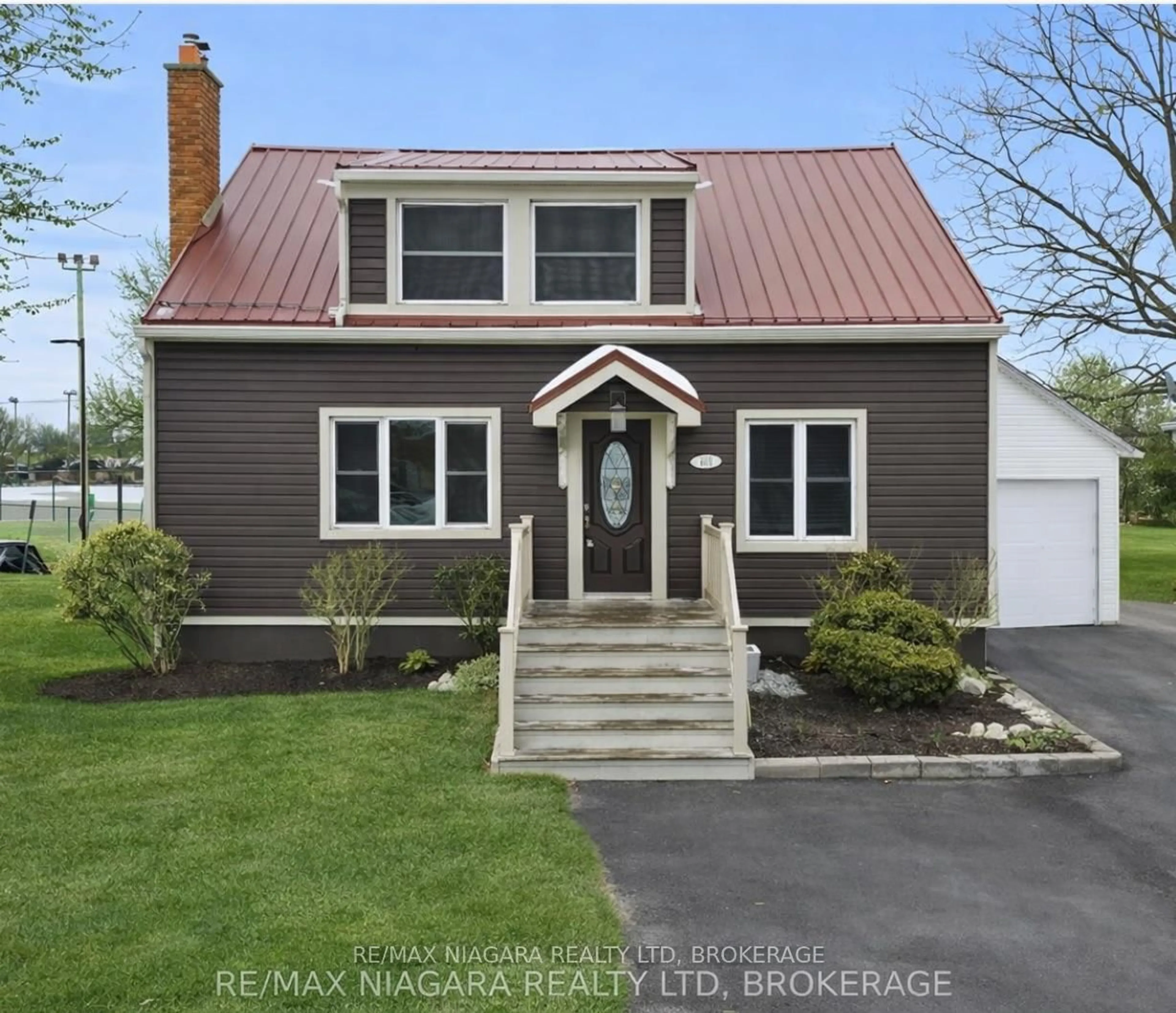 Unknown for 401 Fielden Ave, Port Colborne Ontario L3K 4T9