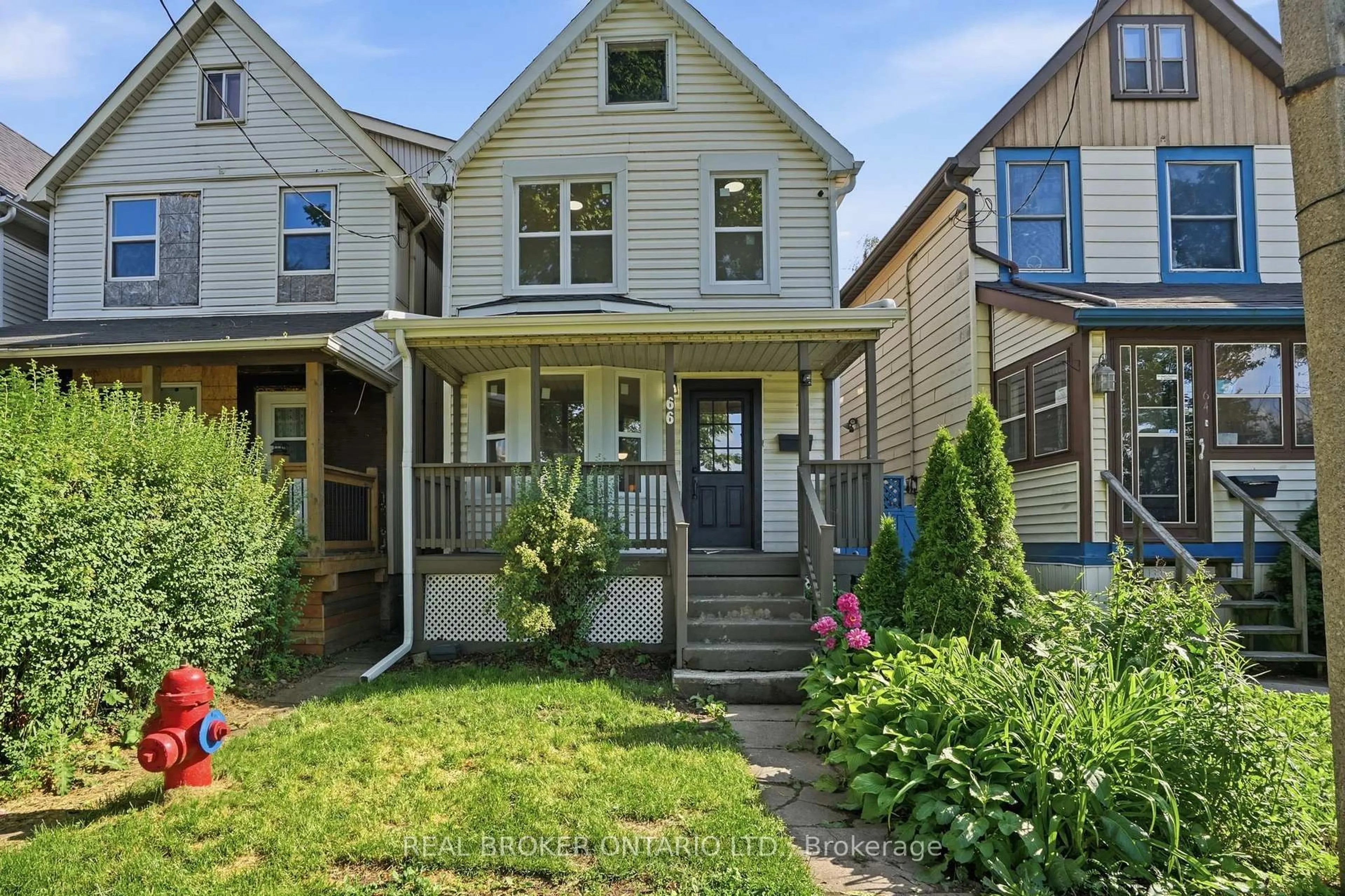 Home with vinyl exterior material, street for 66 Mars Ave, Hamilton Ontario L8L 3V9
