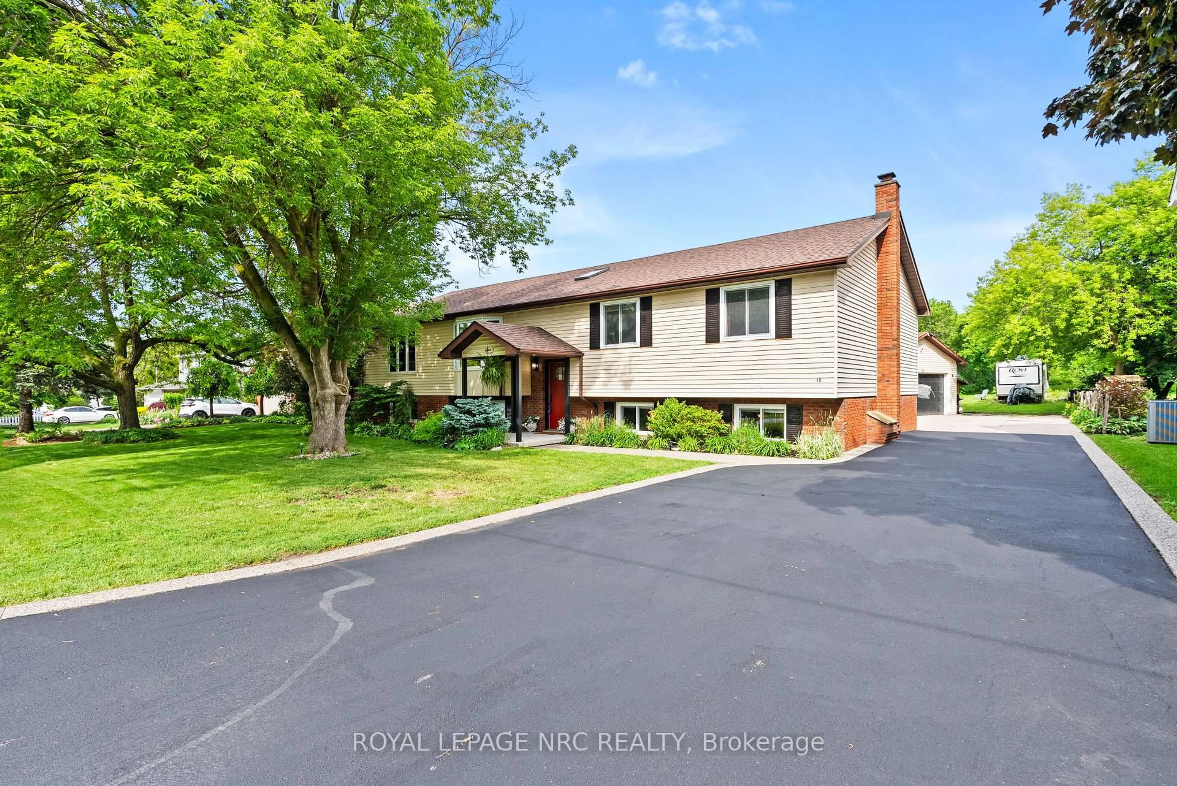 Unknown for 15 Park Road Rd, Grimsby Ontario L3M 2N8