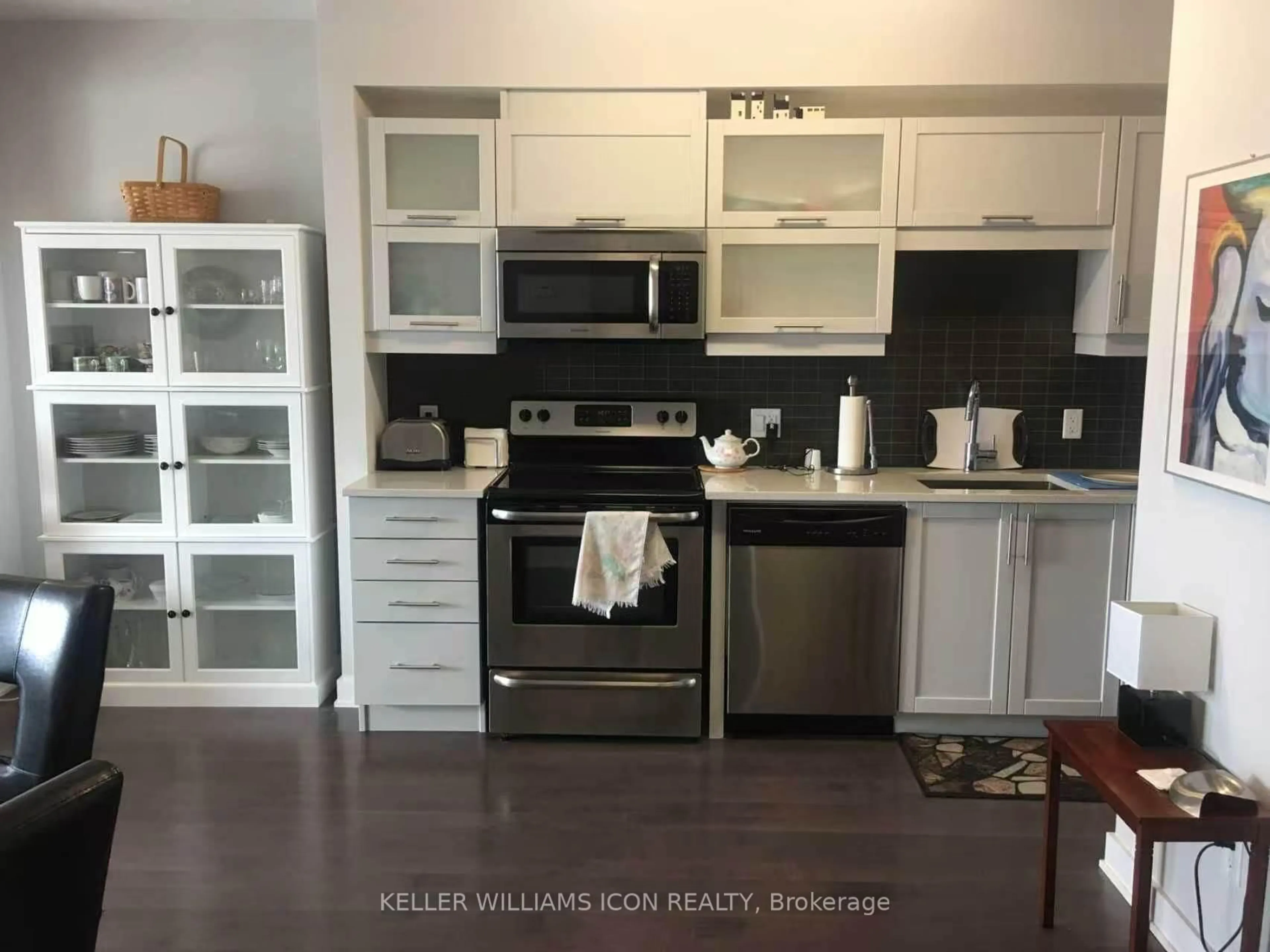 Open concept kitchen, unknown for 40 NEPEAN St #1907, Ottawa Ontario K2P 0X5