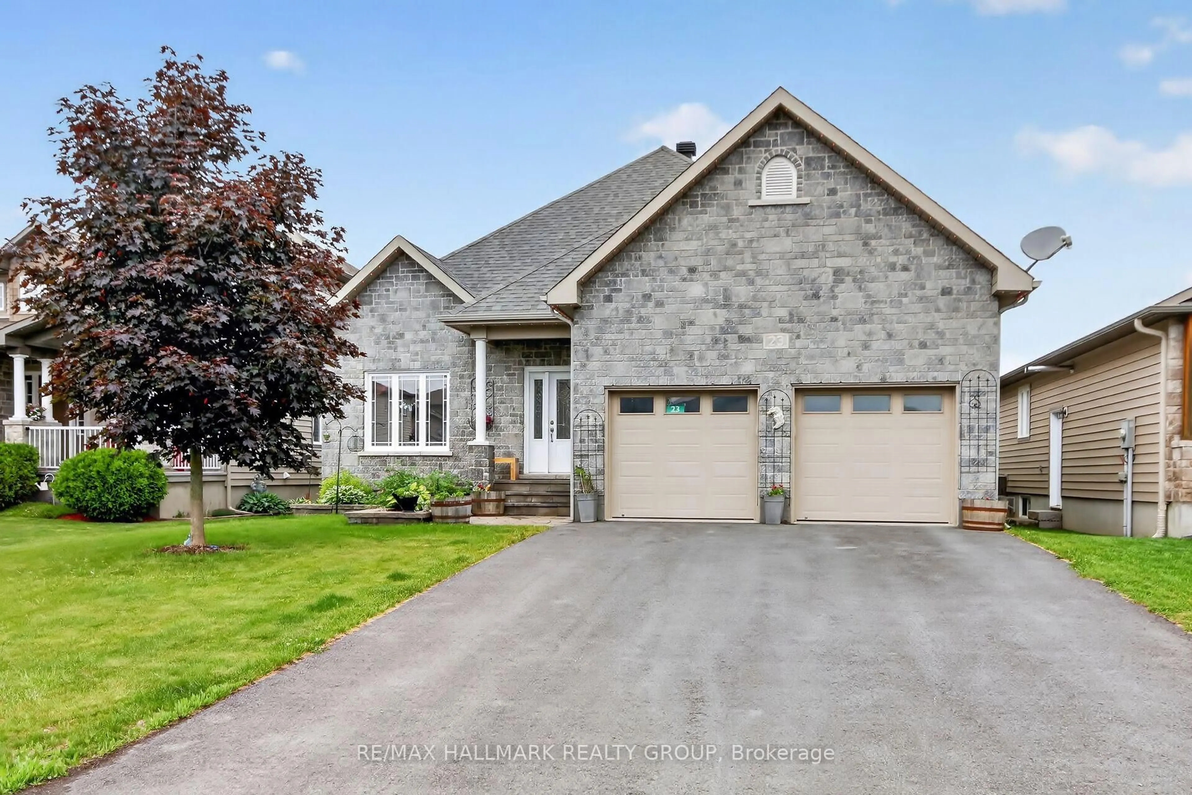 Home with brick exterior material, street for 23 Nation St, North Stormont Ontario K1A 1R0