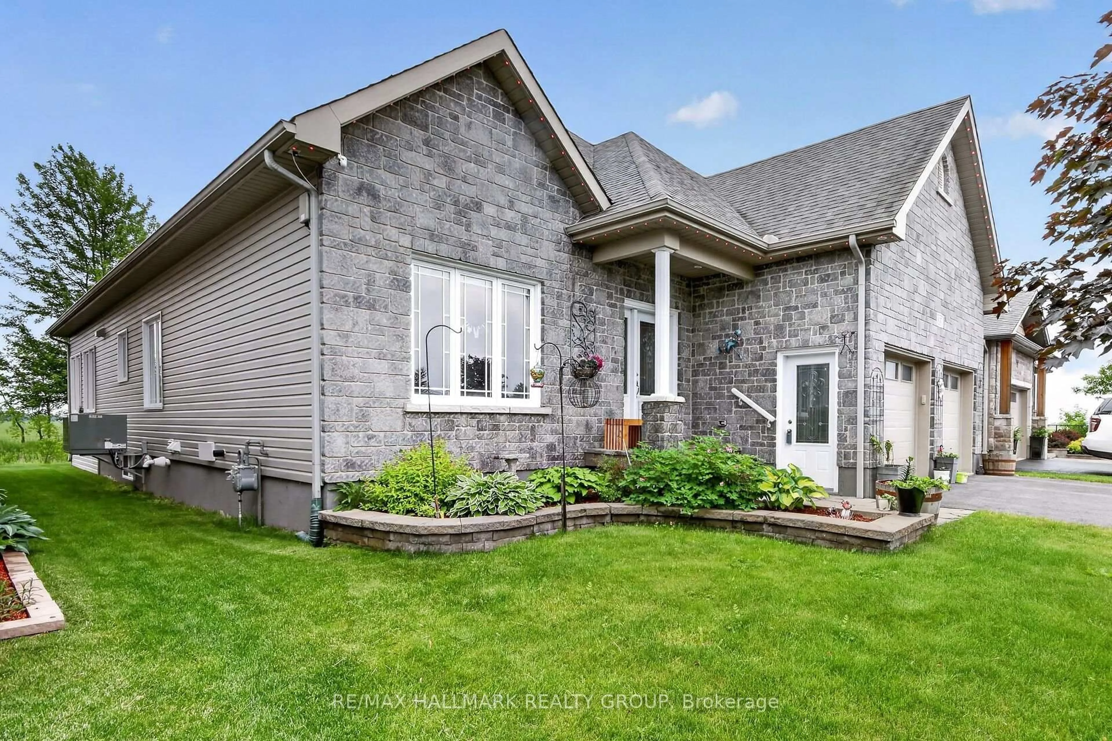 Home with brick exterior material, street for 23 Nation St, North Stormont Ontario K1A 1R0