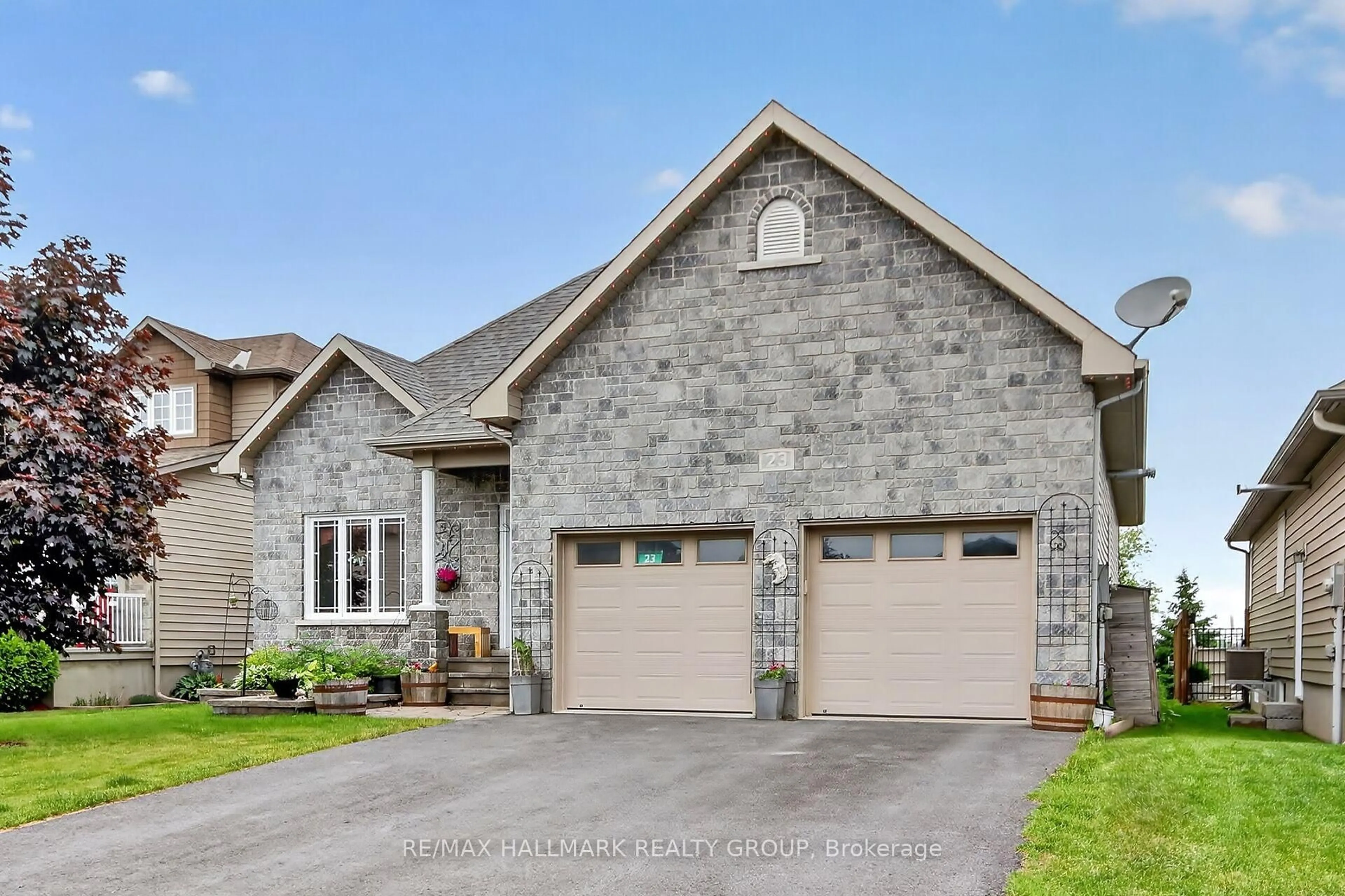 Home with brick exterior material, street for 23 Nation St, North Stormont Ontario K1A 1R0