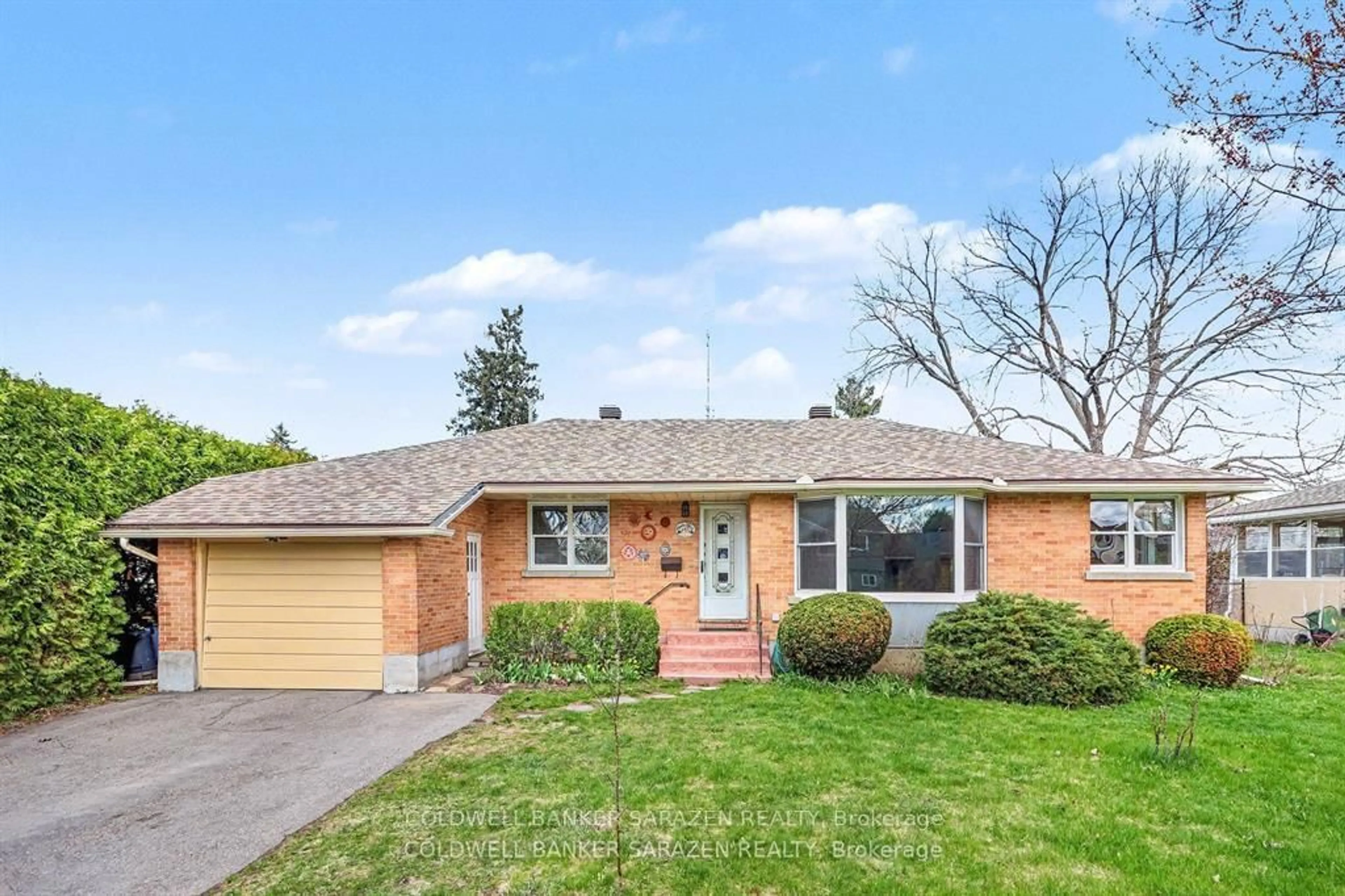 Home with brick exterior material, street for 1421 Palen Ave, Ottawa Ontario K1H 7E6