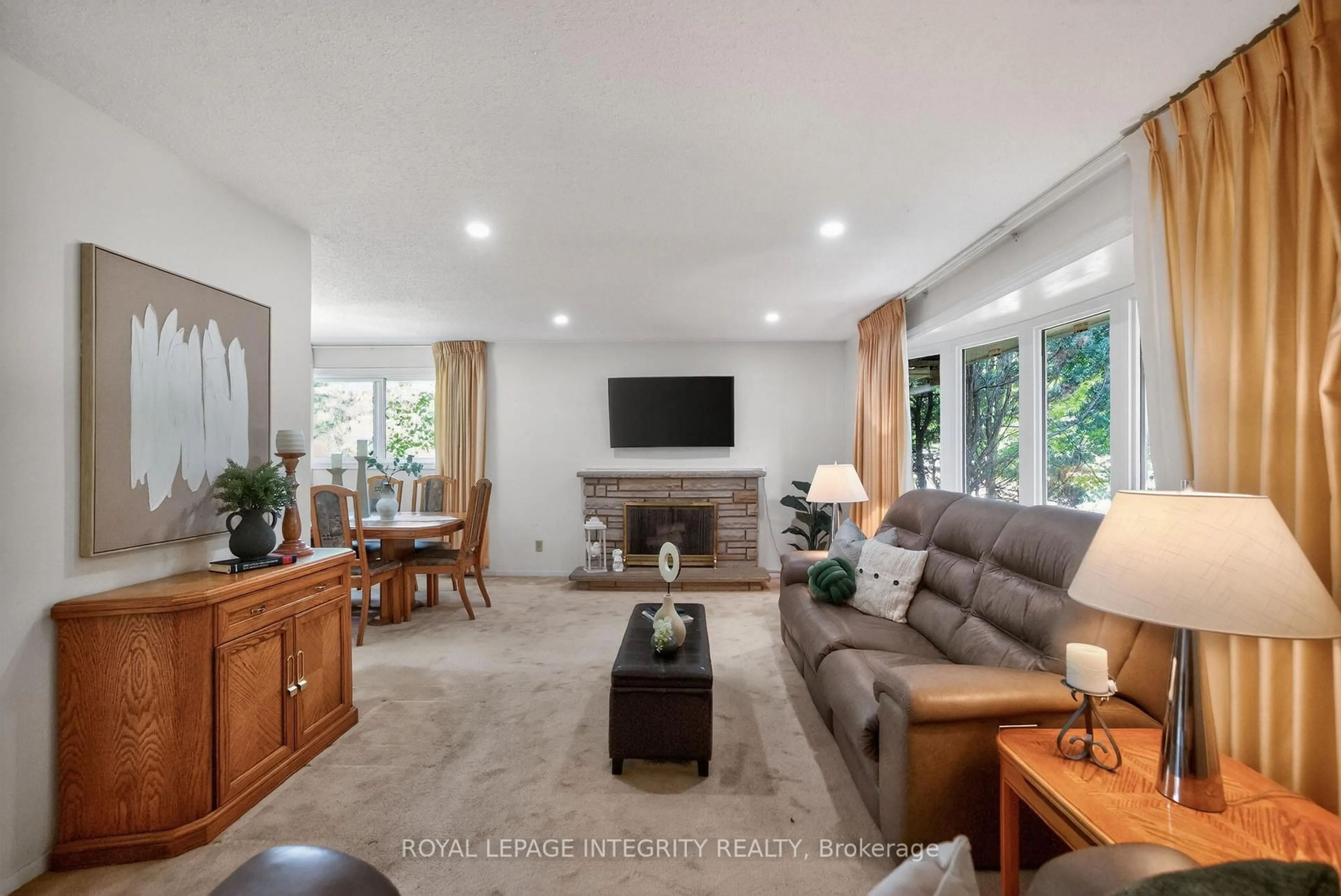 Living room with furniture, unknown for 619 Blanchard Cres, Ottawa Ontario K1V 7B7