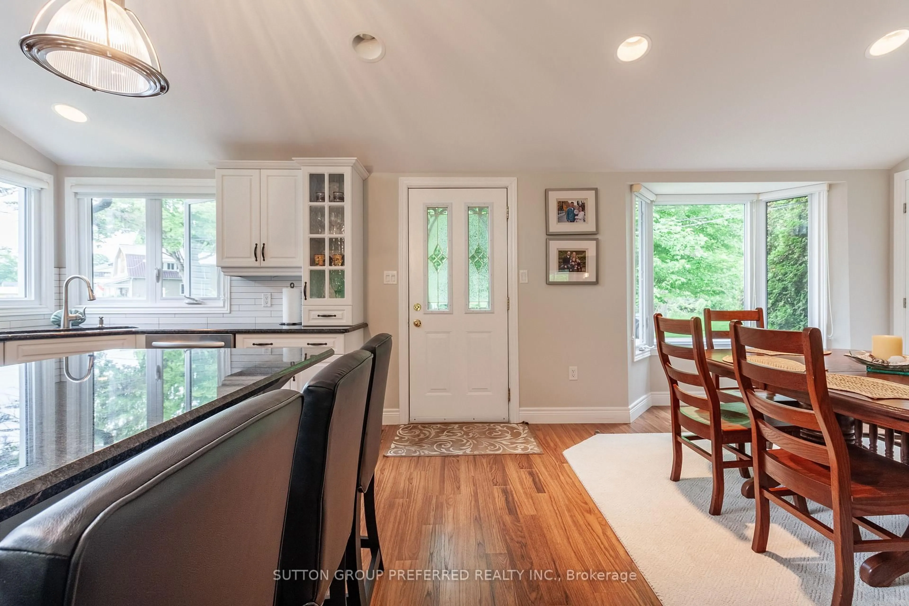 Open concept kitchen, unknown for 3270 Colin St, Malahide Ontario N5H 2R2