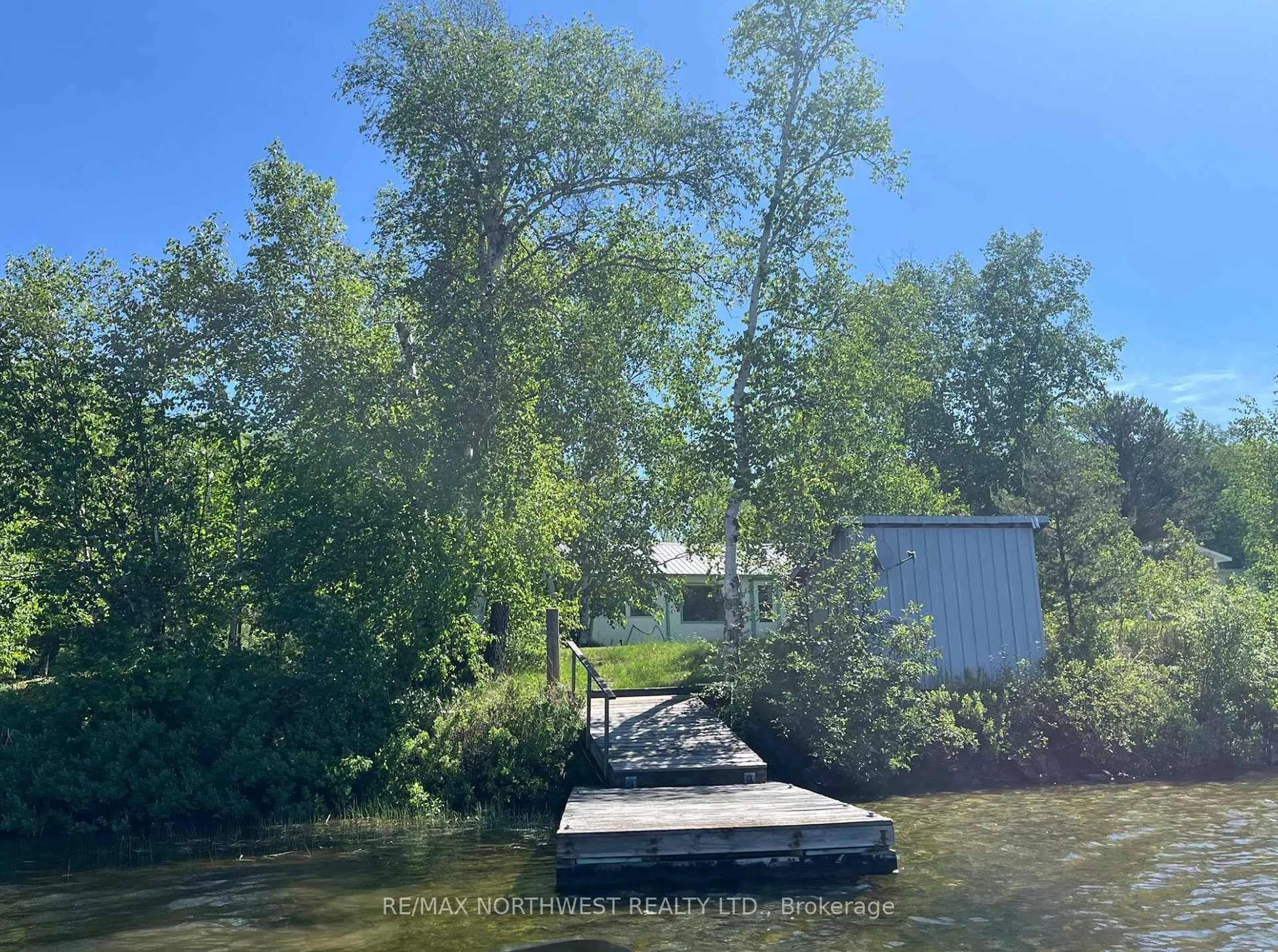 A pic from outside/outdoor area/front of a property/back of a property/a pic from drone, water/lake/river/ocean view for Footprint Lake, Rainy River Remote Area Ontario P0W 1C0