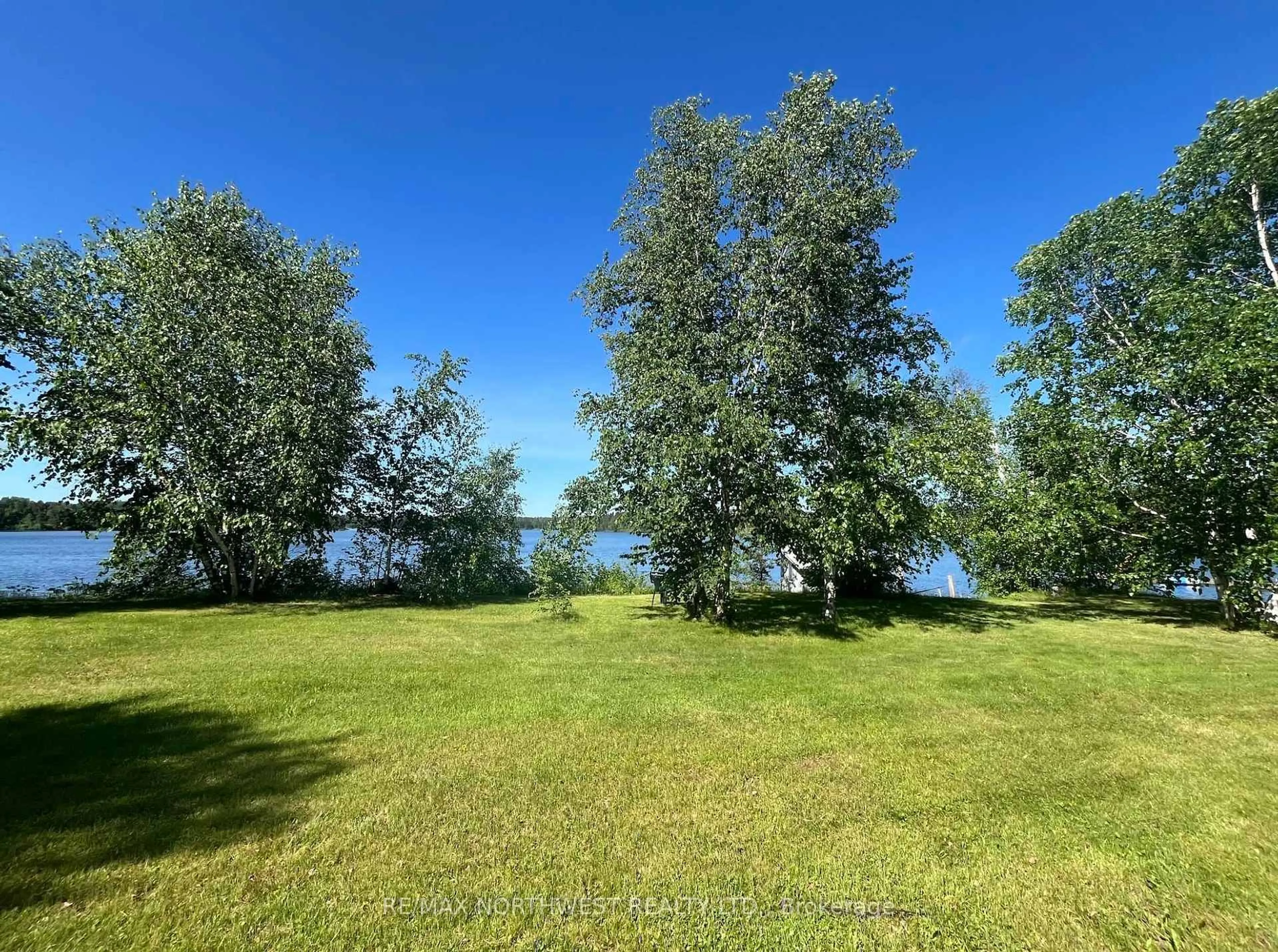 A pic from outside/outdoor area/front of a property/back of a property/a pic from drone, water/lake/river/ocean view for Footprint Lake, Rainy River Remote Area Ontario P0W 1C0