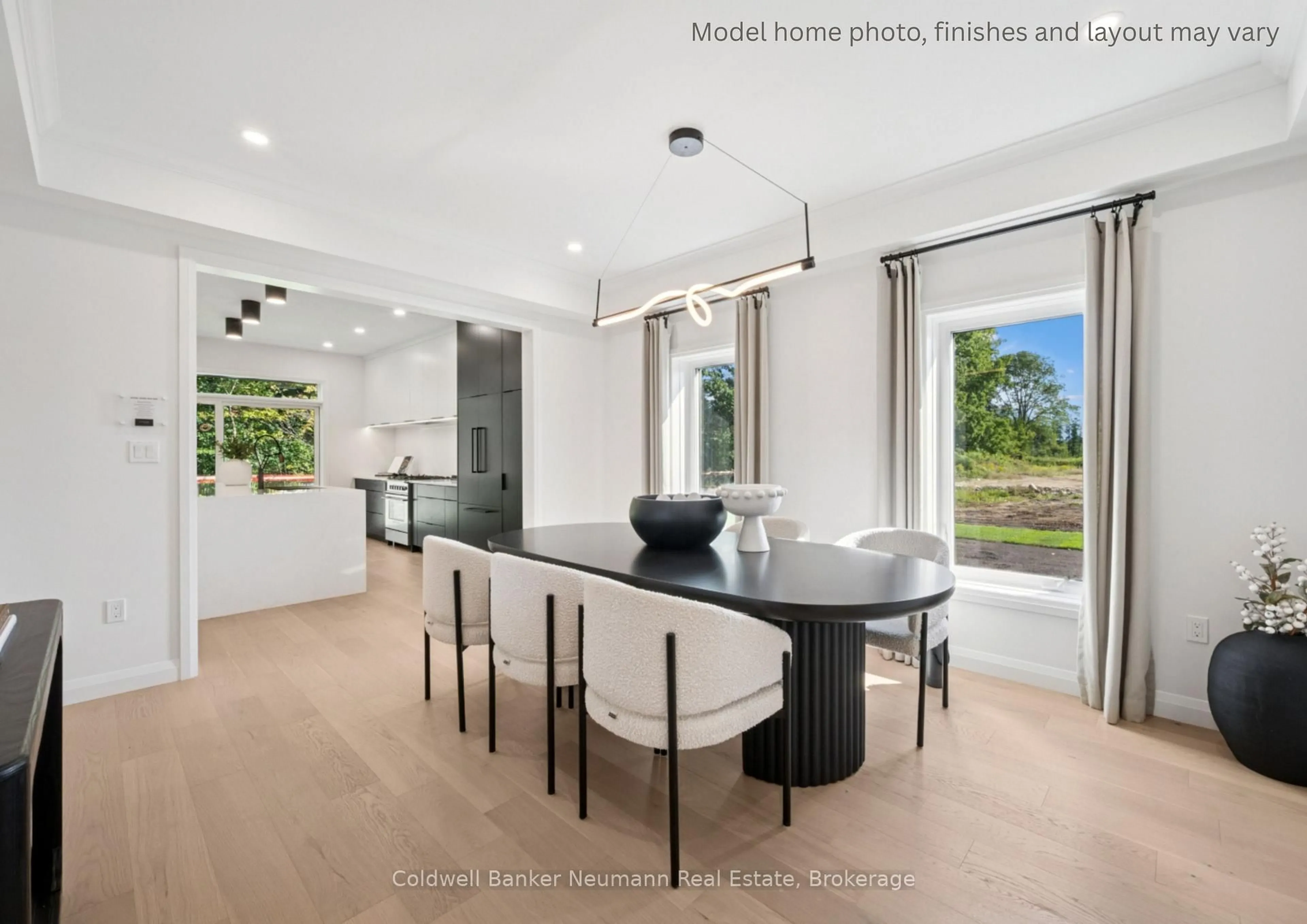 Open concept kitchen, ceramic/tile floor for 32 Allegro Common, Cambridge Ontario N3C 1A5