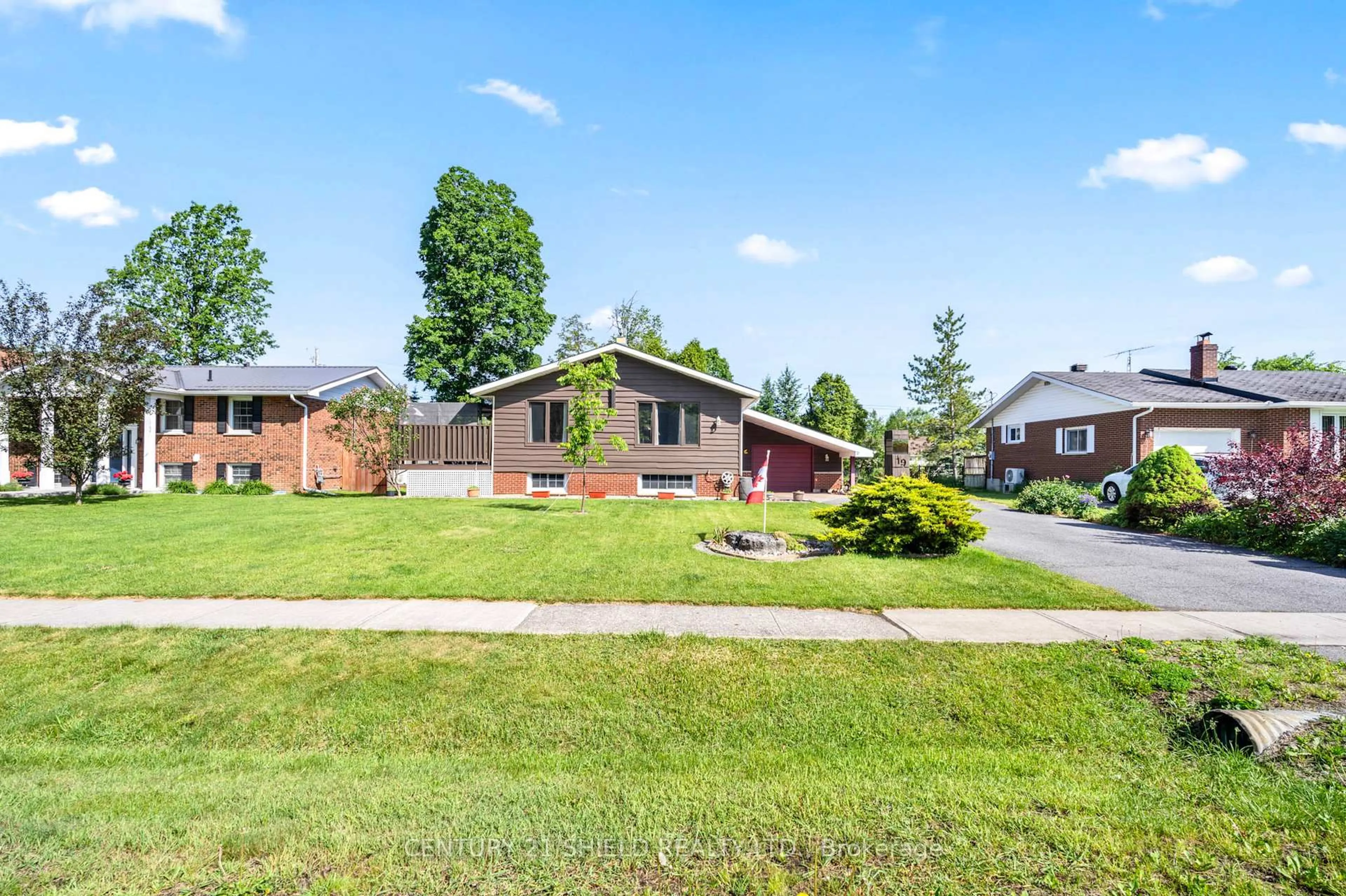 Home with brick exterior material, street for 19 Spruce St, South Stormont Ontario K0C 1M0