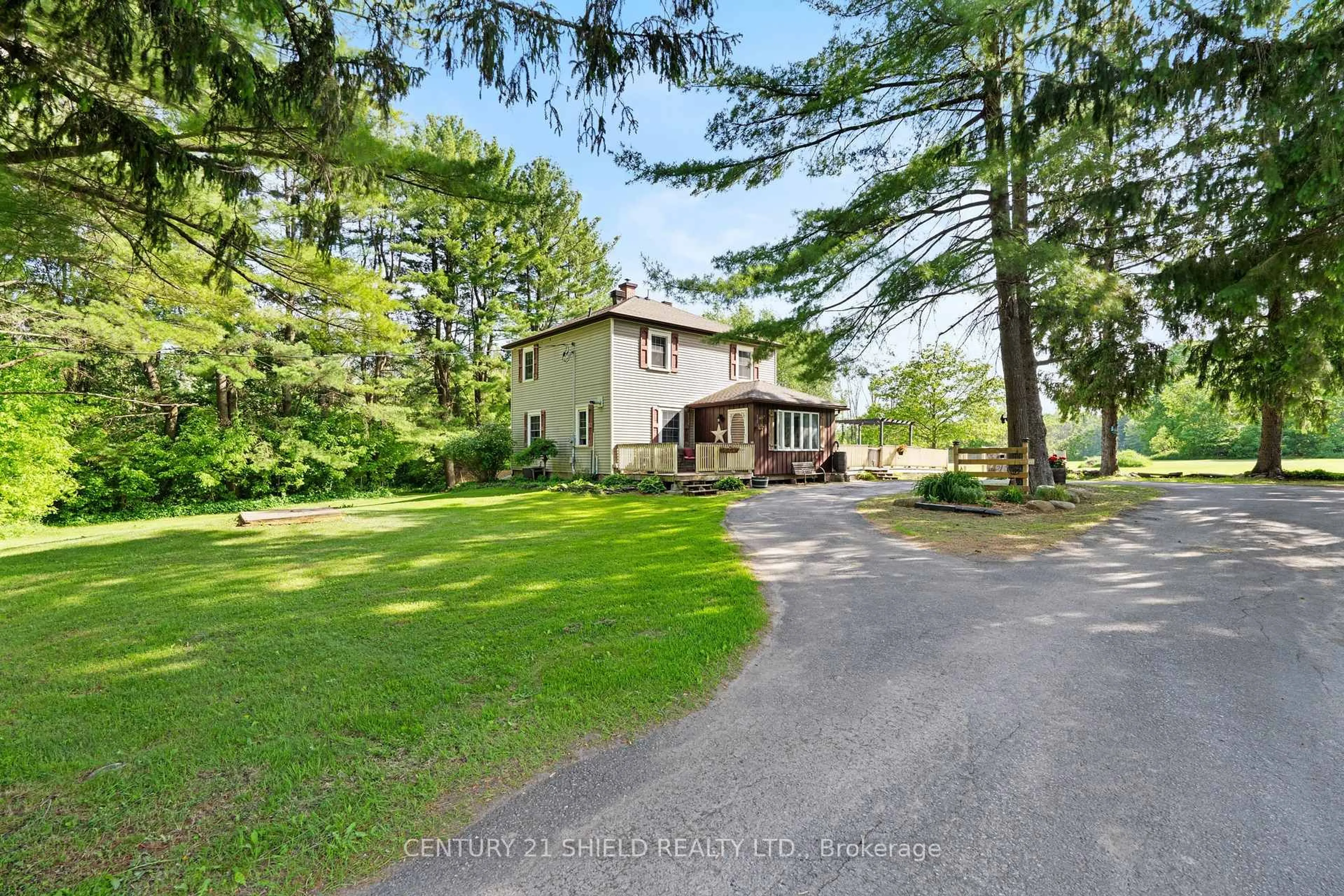 A pic from outside/outdoor area/front of a property/back of a property/a pic from drone, water/lake/river/ocean view for 2864 County Road 30 Rd, North Glengarry Ontario K0C 1A0